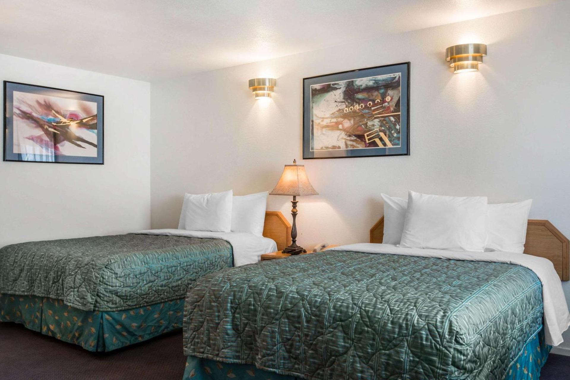 Rodeway Inn Beaumont photo 22