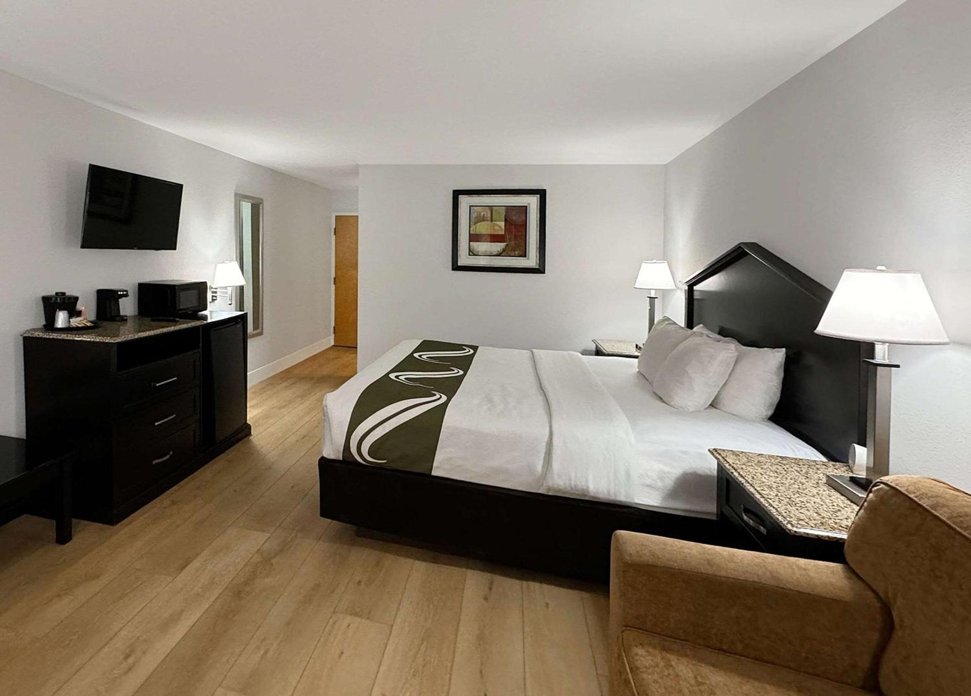 Quality Inn Fort Wayne photo 5