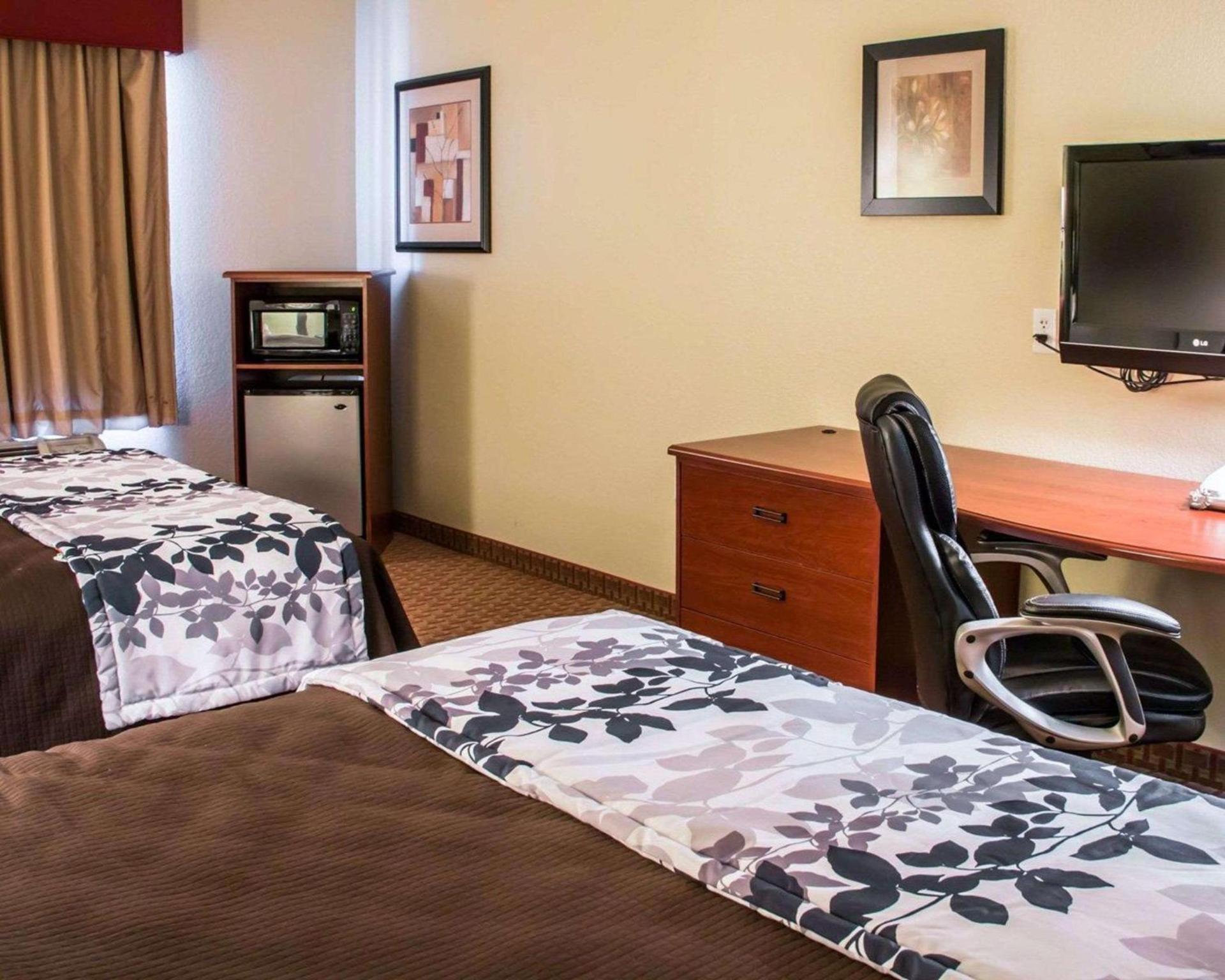 Sleep Inn & Suites at Six Flags photo 13