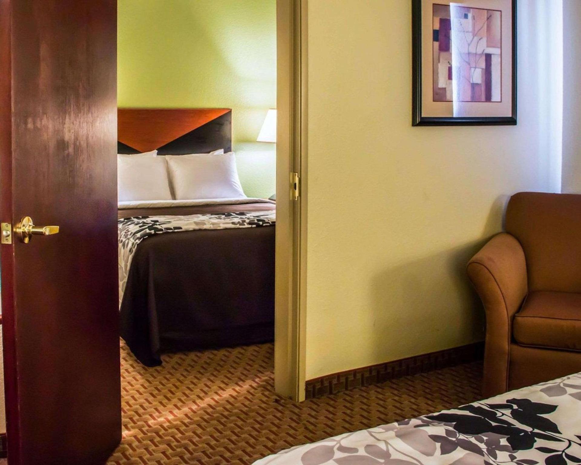 Sleep Inn & Suites at Six Flags photo 24