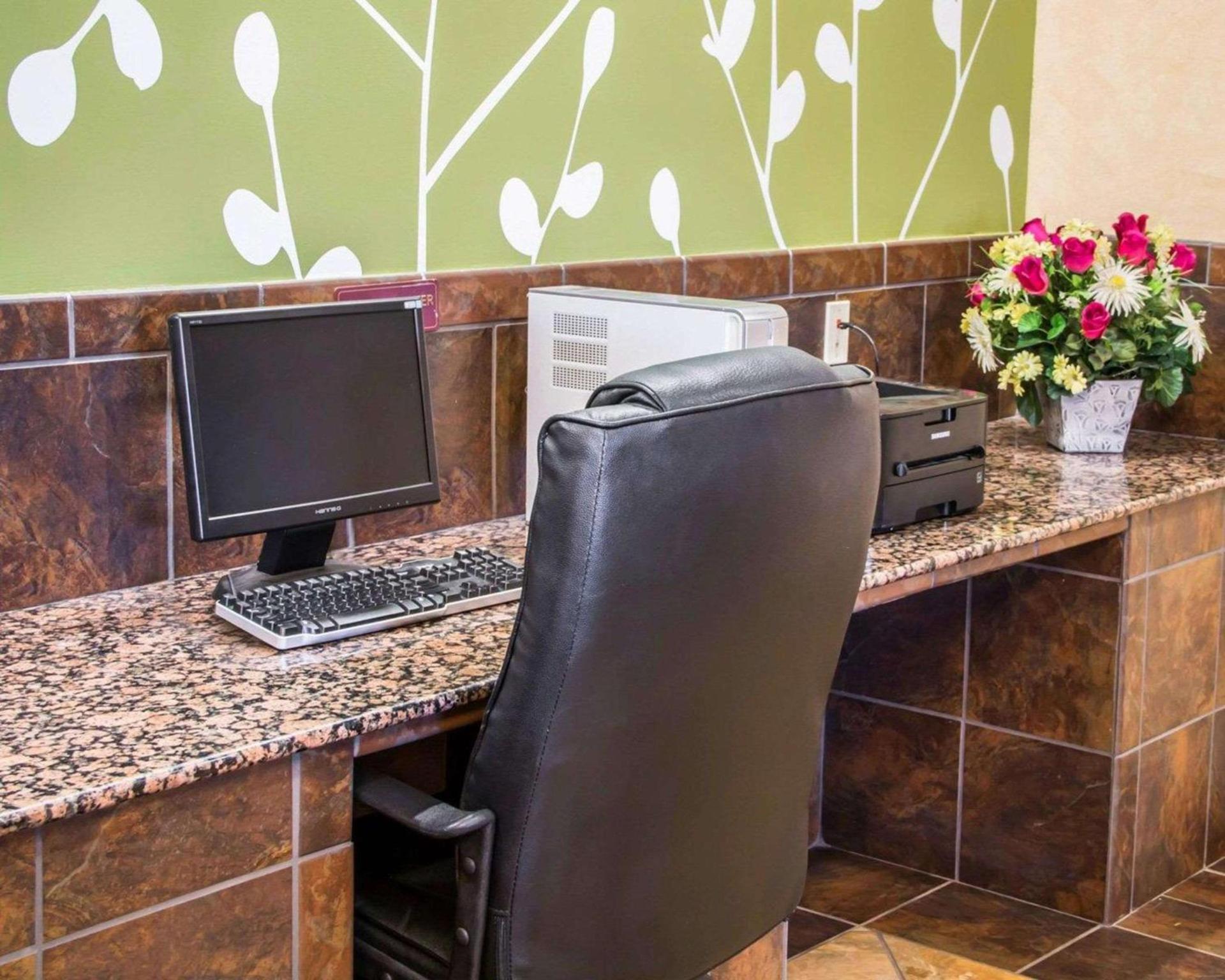 Sleep Inn & Suites at Six Flags photo 31