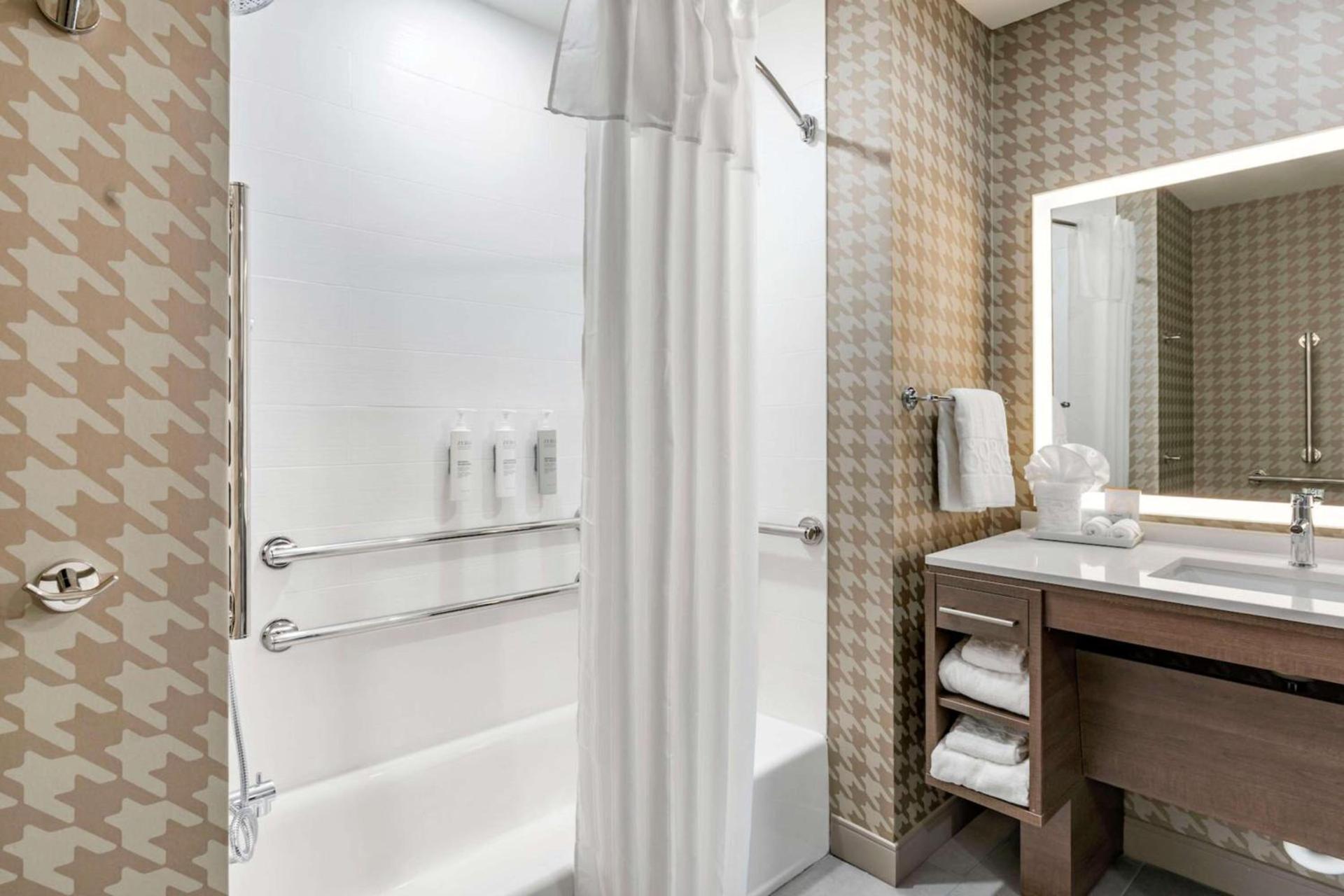 Home2 Suites Lexington Keeneland Airport, Ky photo 17