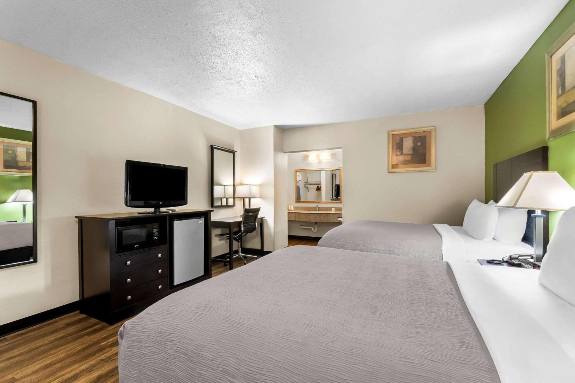 Quality Inn Tullahoma photo 19