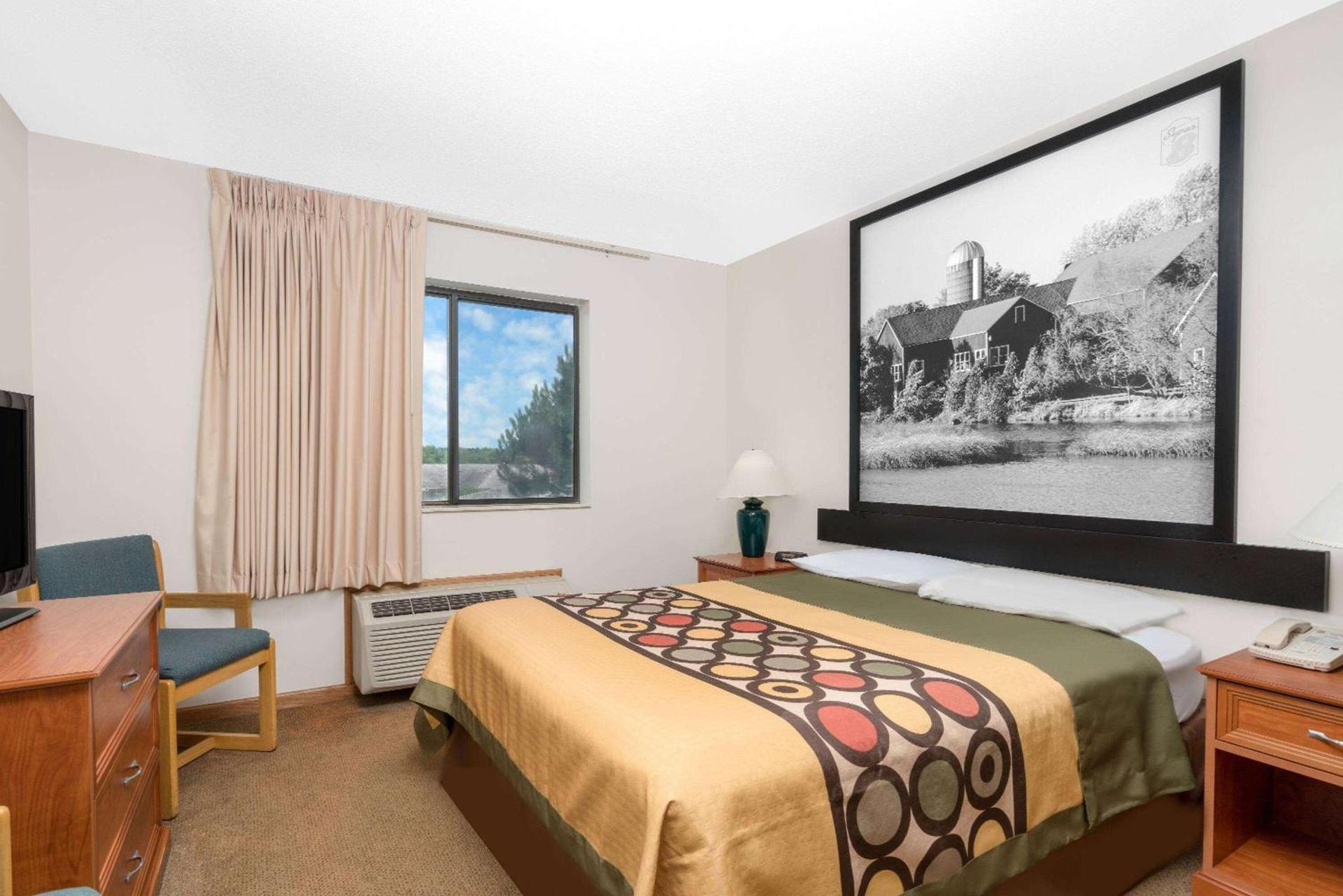 Super 8 by Wyndham Sparta photo 8