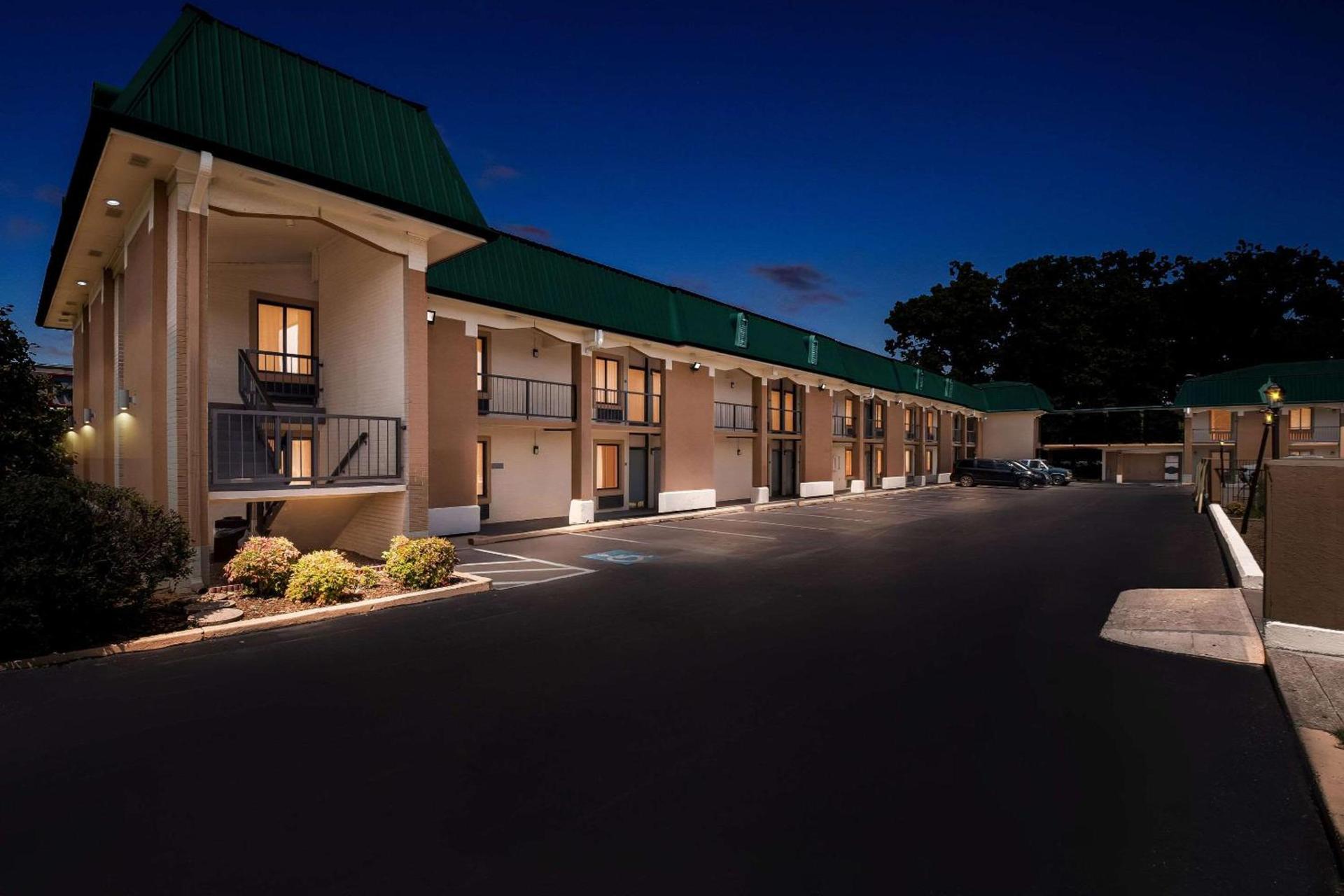 Quality Inn Tullahoma photo 2