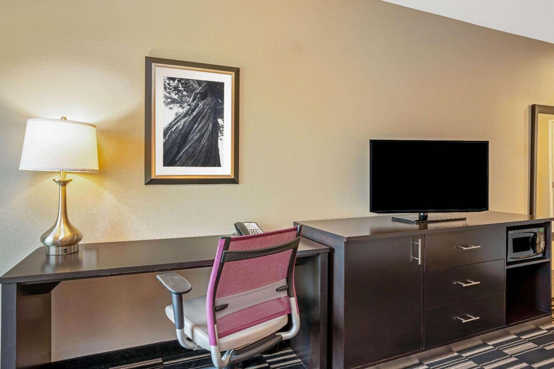 La Quinta by Wyndham Tumwater - Olympia photo 18