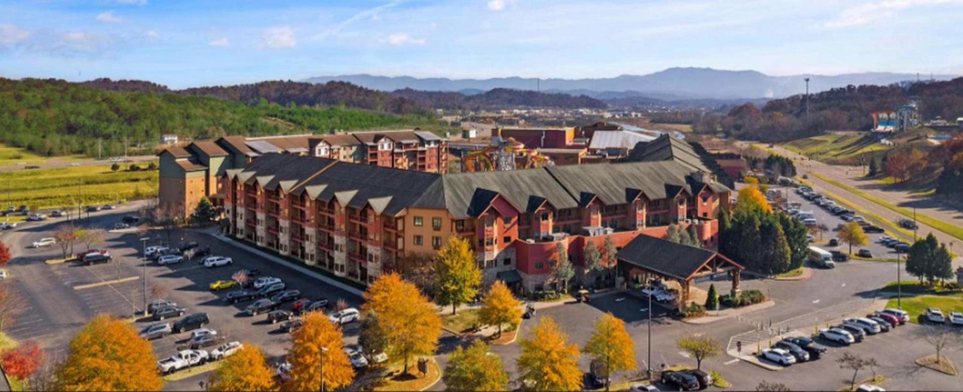 Great Smokies Lodge Sevierville by HelloVacay photo 1