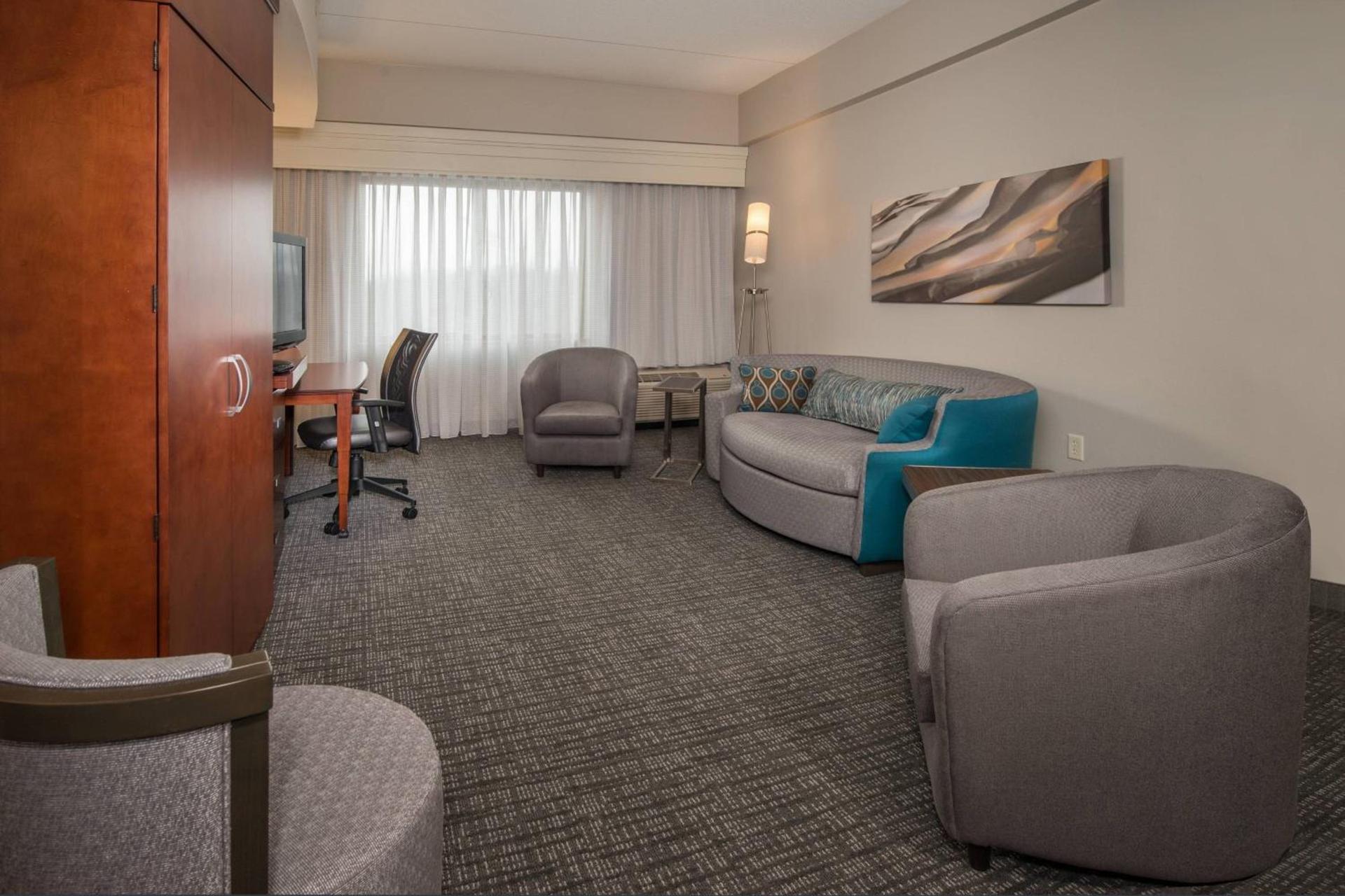 Courtyard by Marriott Hagerstown photo 10