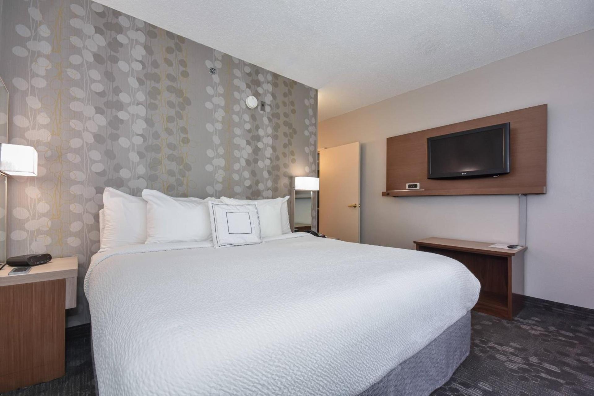 Courtyard by Marriott Charlotte Matthews photo 31