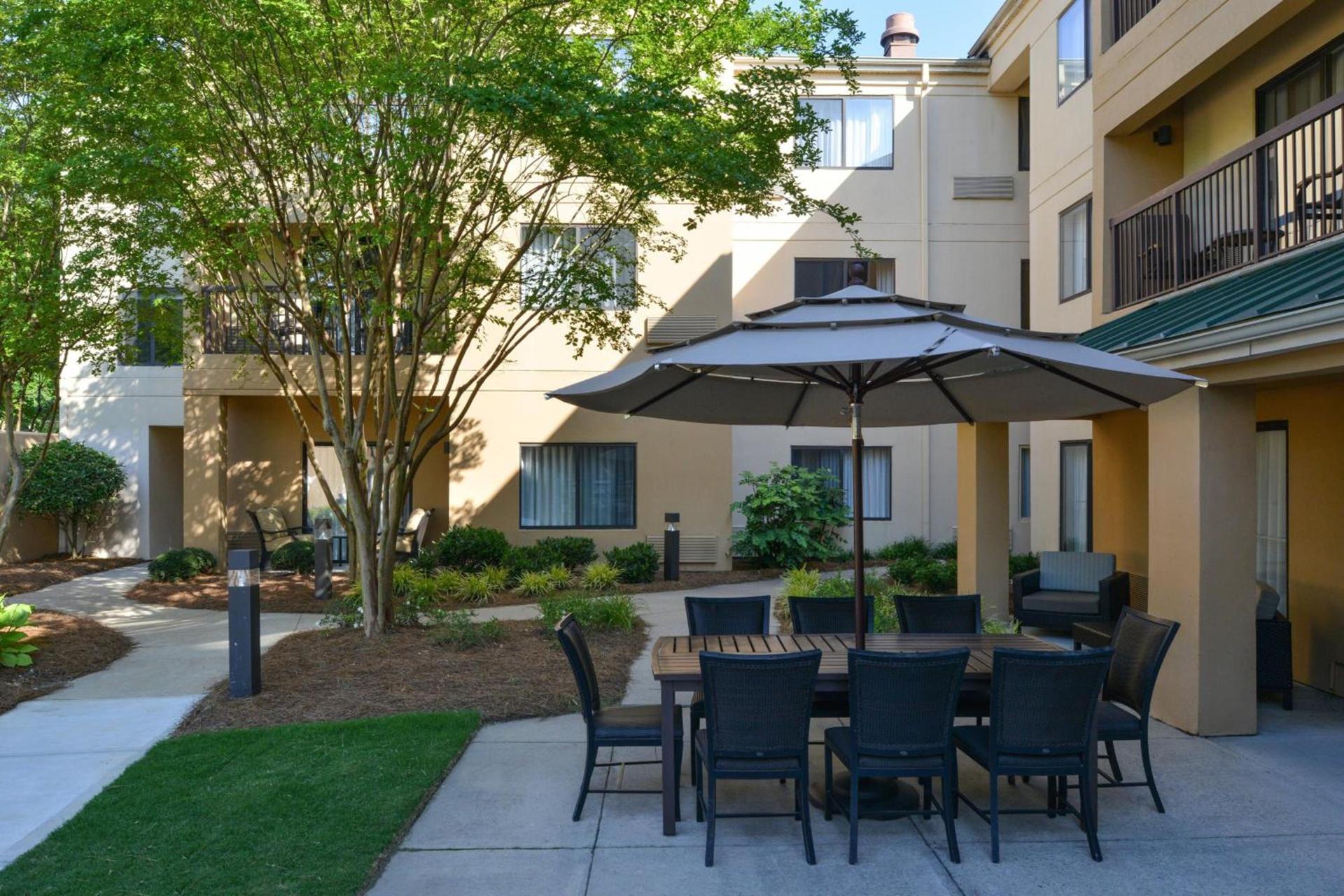 Courtyard by Marriott Charlotte Matthews photo 38