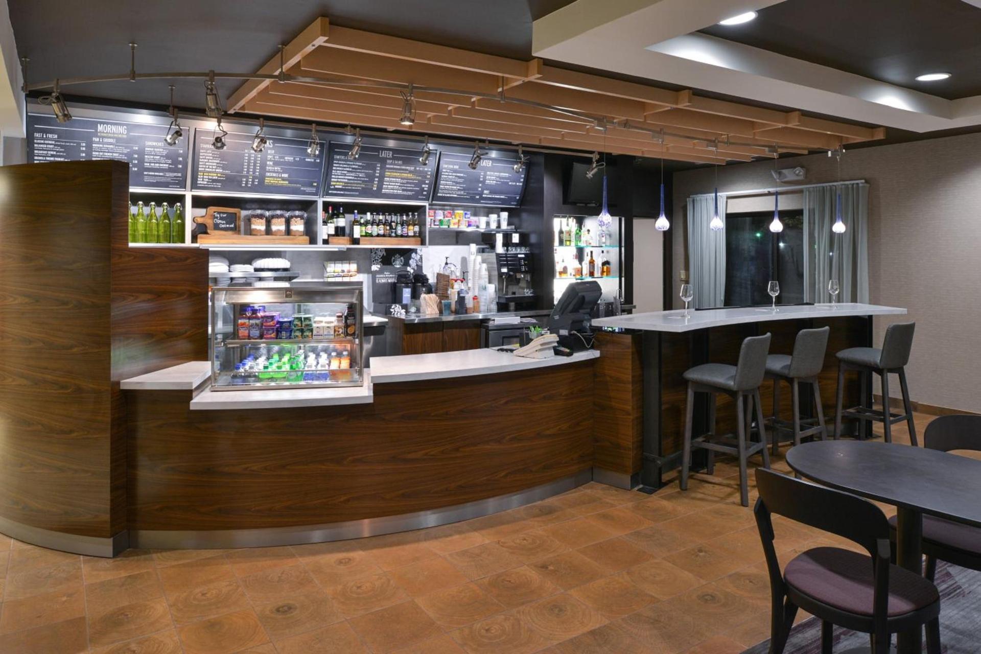 Courtyard by Marriott Charlotte Matthews photo 42