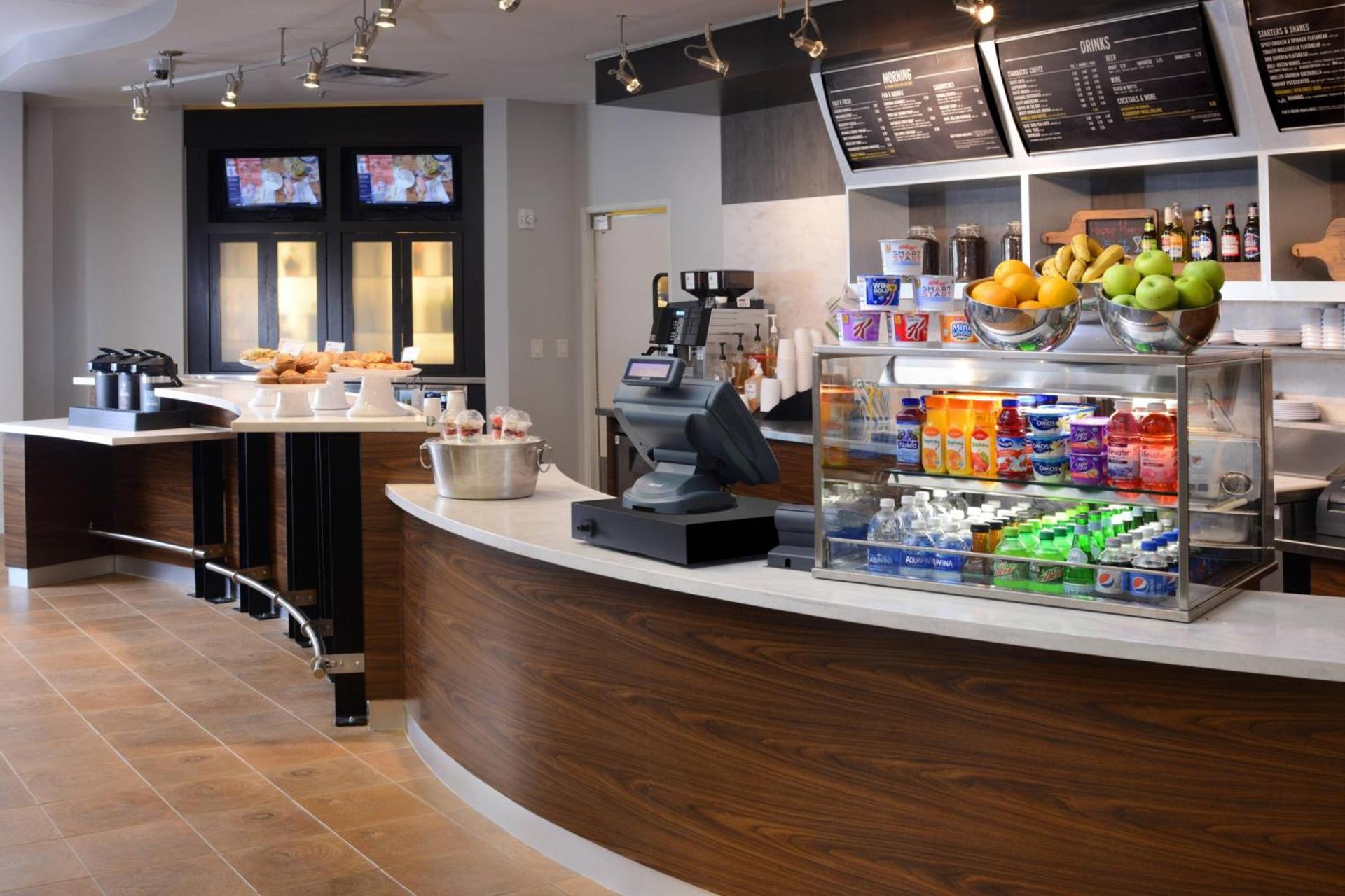 Courtyard Marriott Houston Pearland photo 16