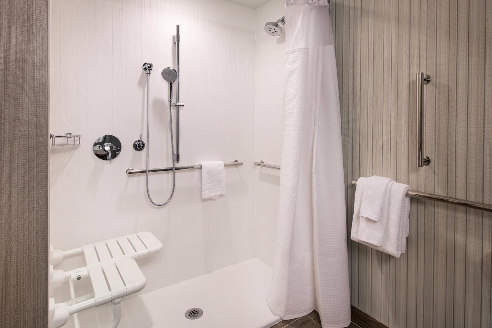 Courtyard by Marriott Pullman photo 16