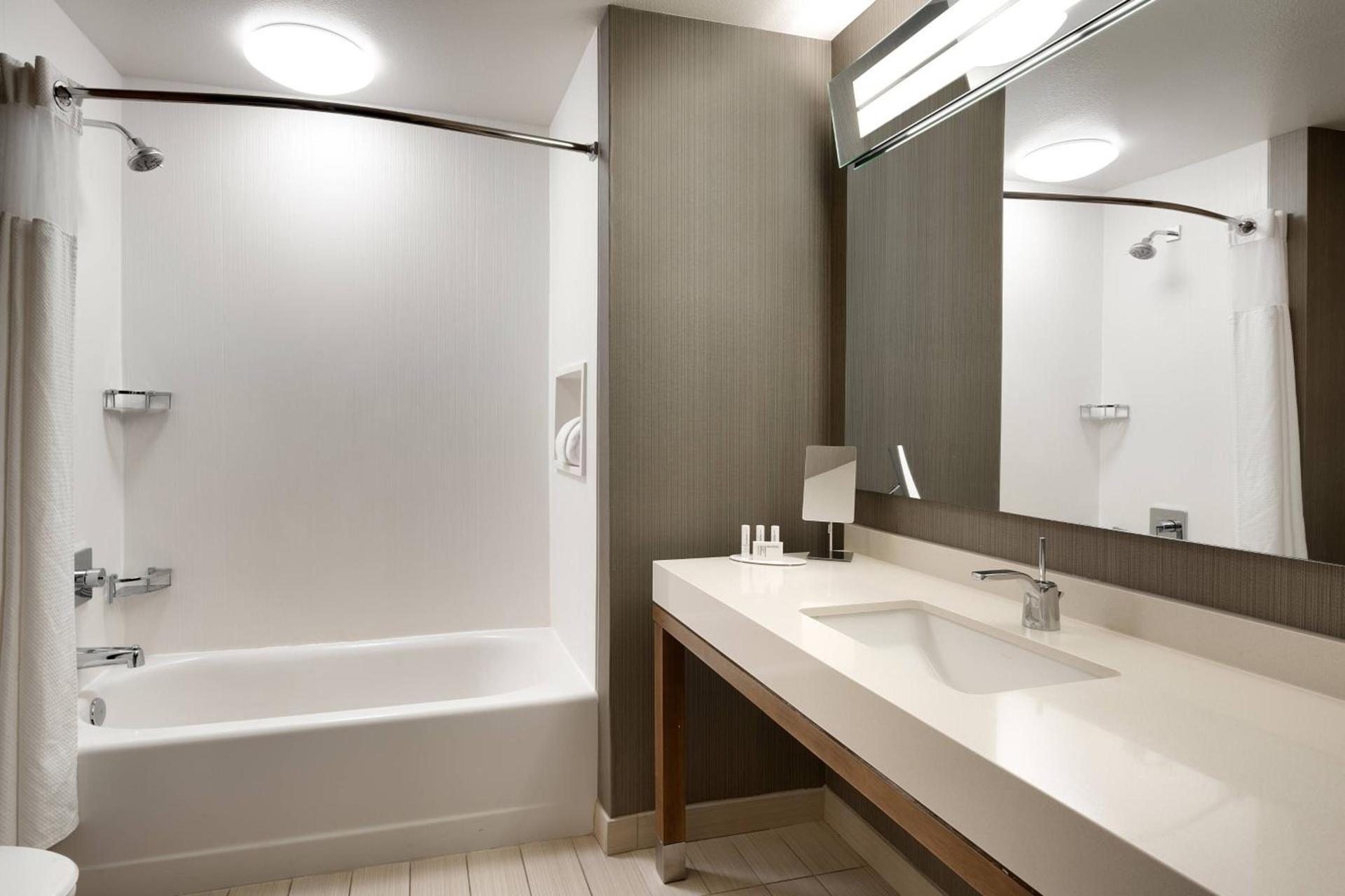 Courtyard by Marriott Cedar City photo 11