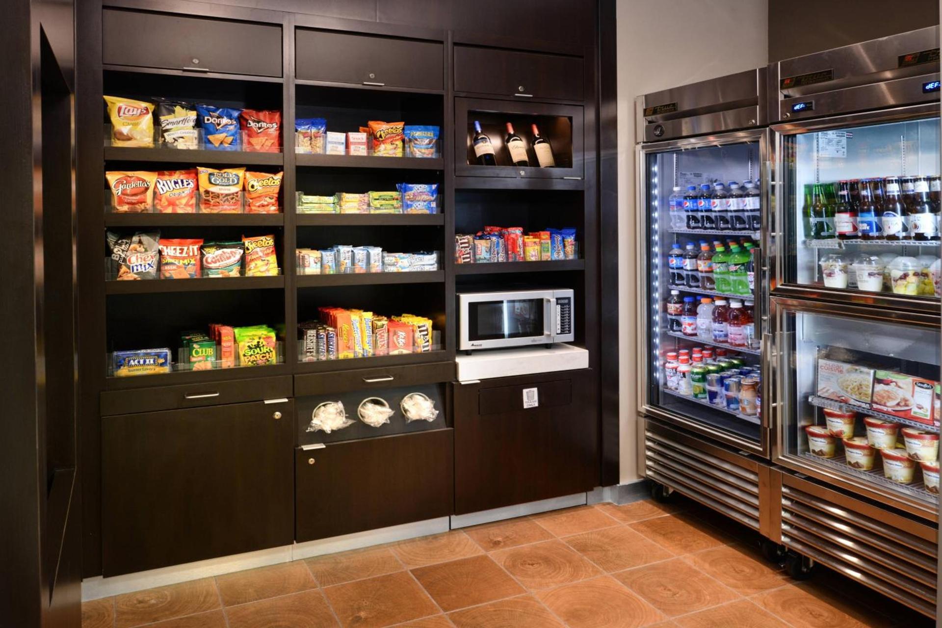Courtyard Marriott Houston Pearland photo 13