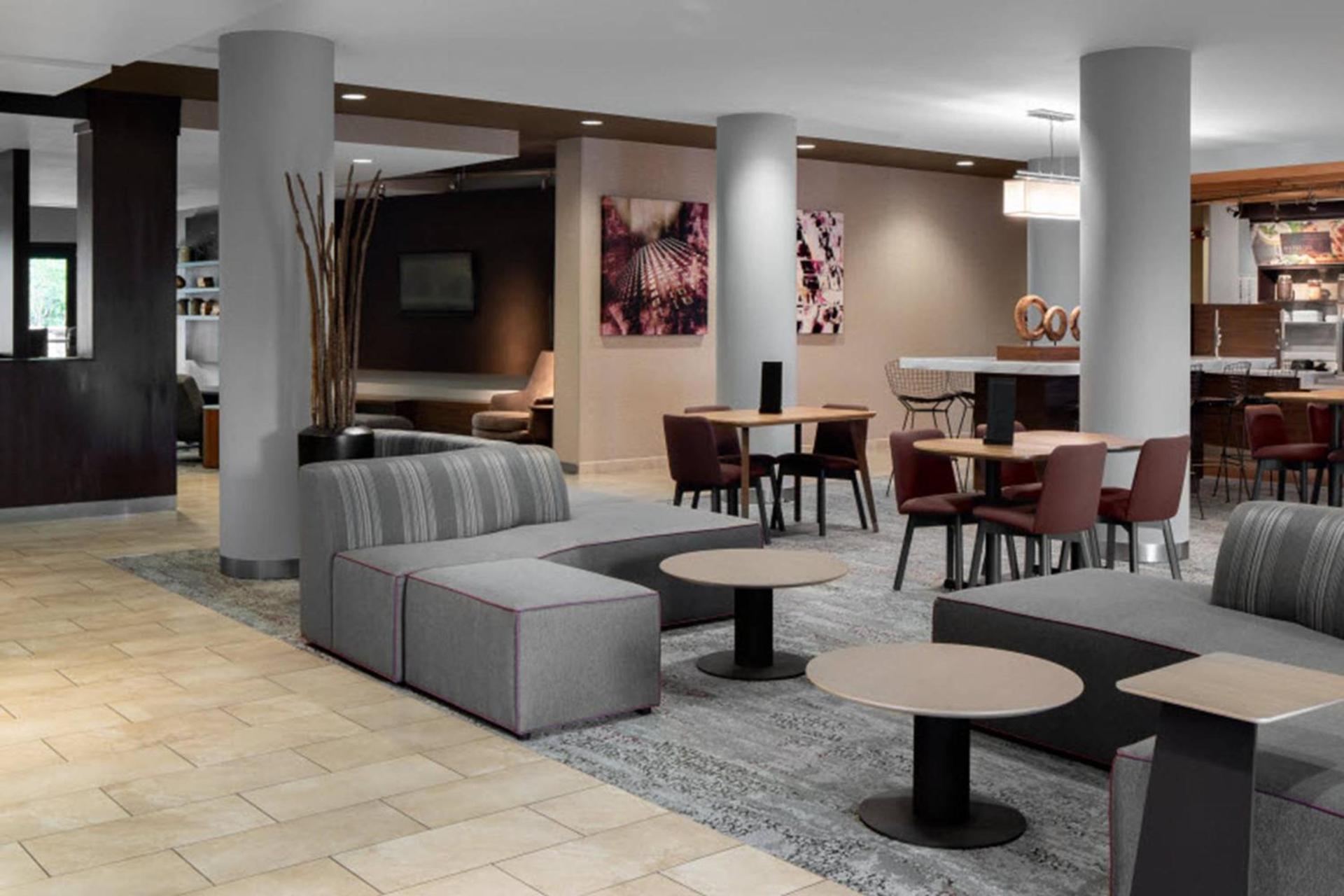 Courtyard by Marriott Raleigh North photo 4