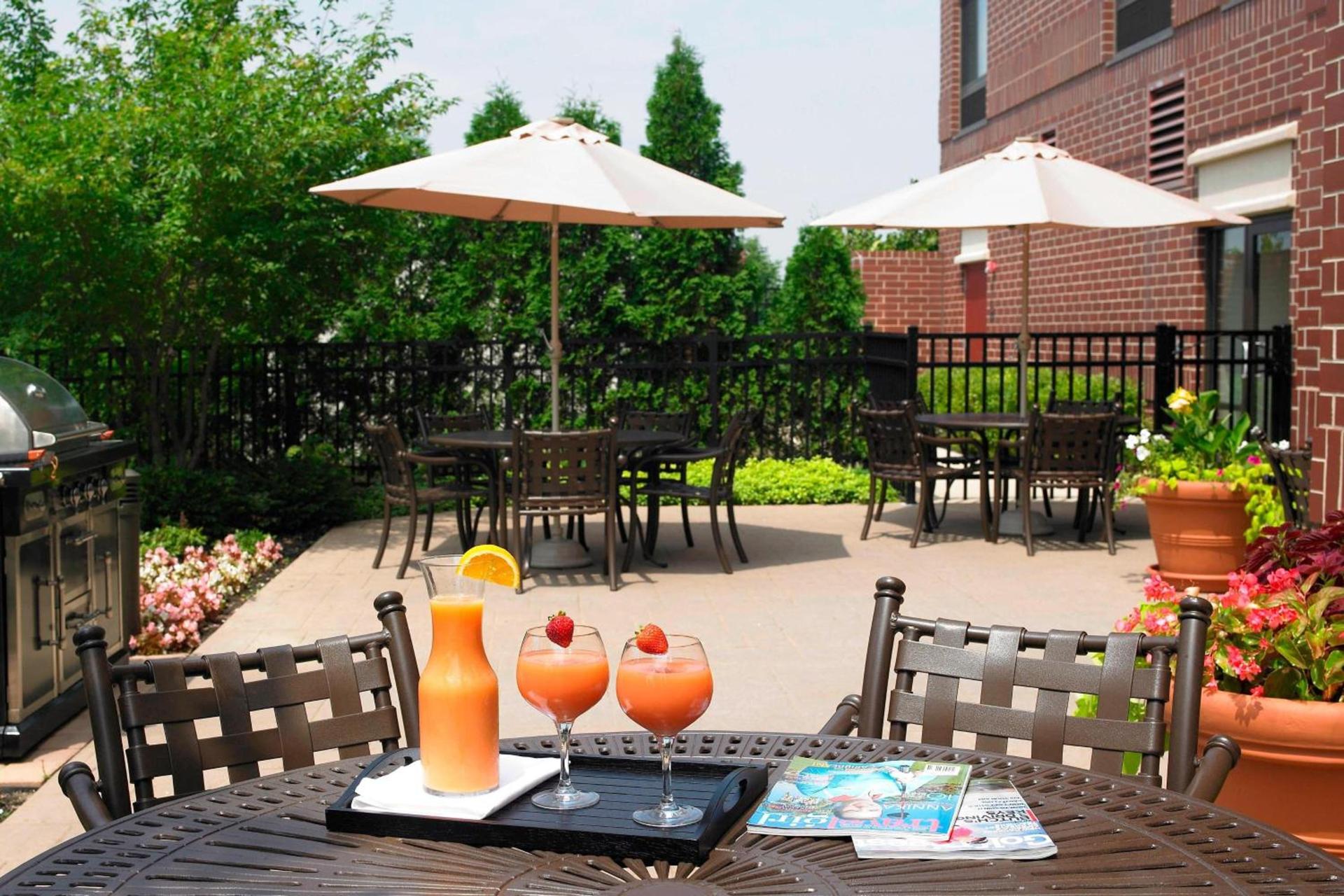 SpringHill Suites Chicago Lincolnshire photo 5