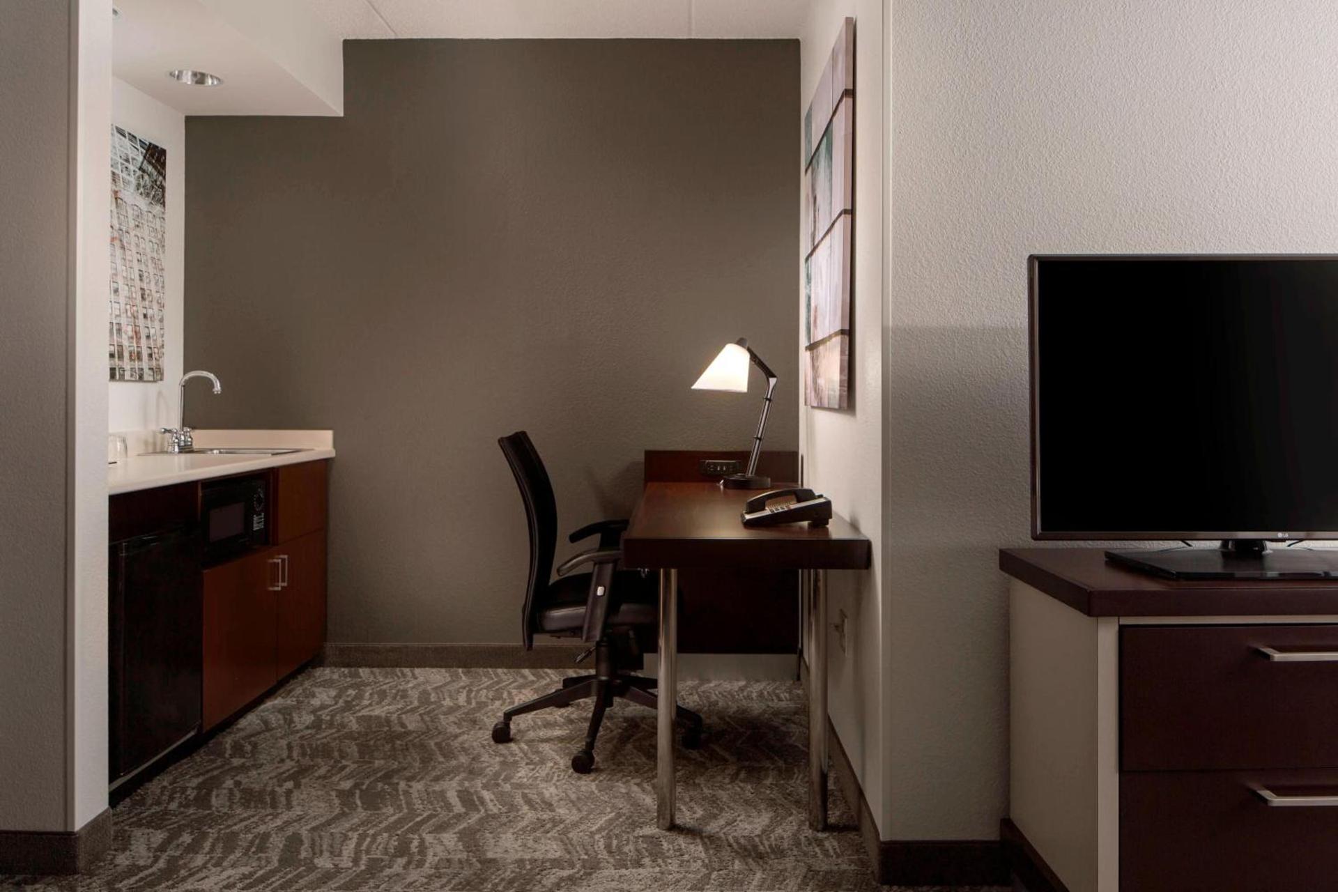 SpringHill Suites Chicago Lincolnshire photo 10