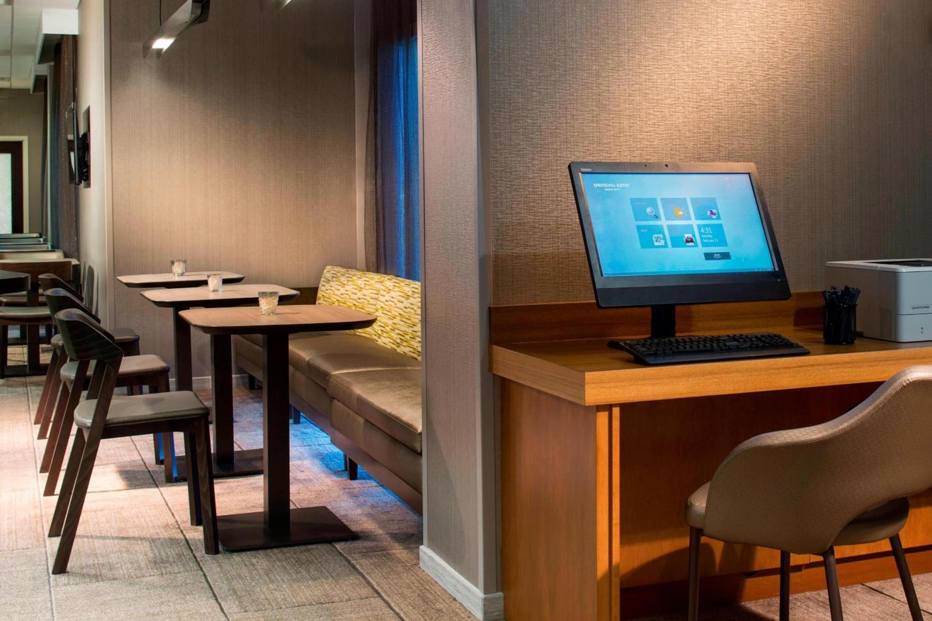 SpringHill Suites Chicago Lincolnshire photo 12