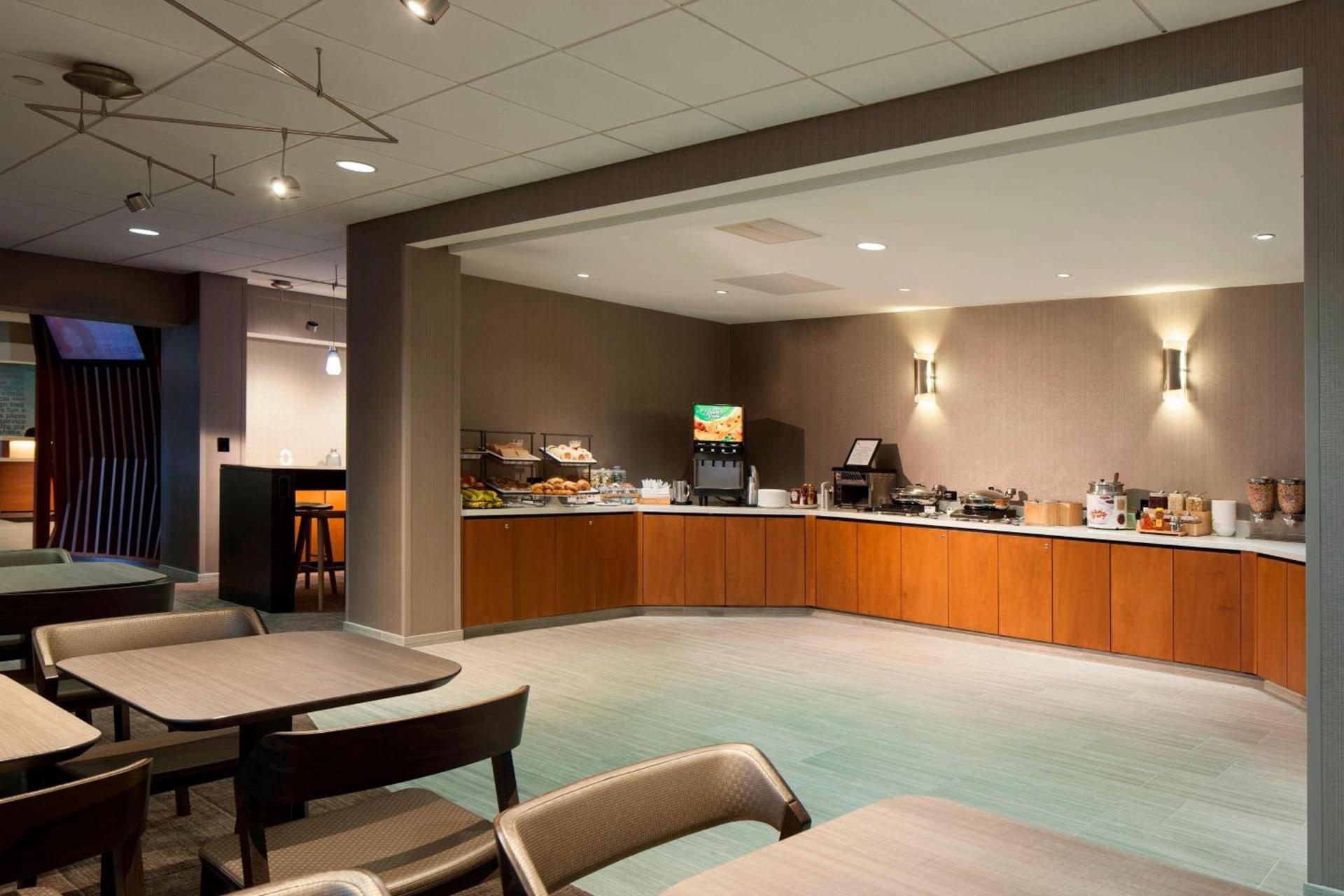 SpringHill Suites Chicago Lincolnshire photo 15