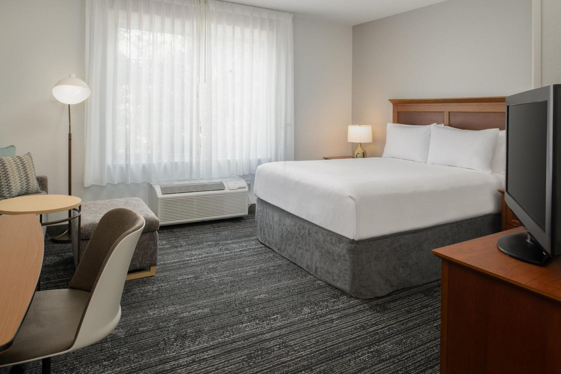 TownePlace Suites San Jose Campbell photo 13