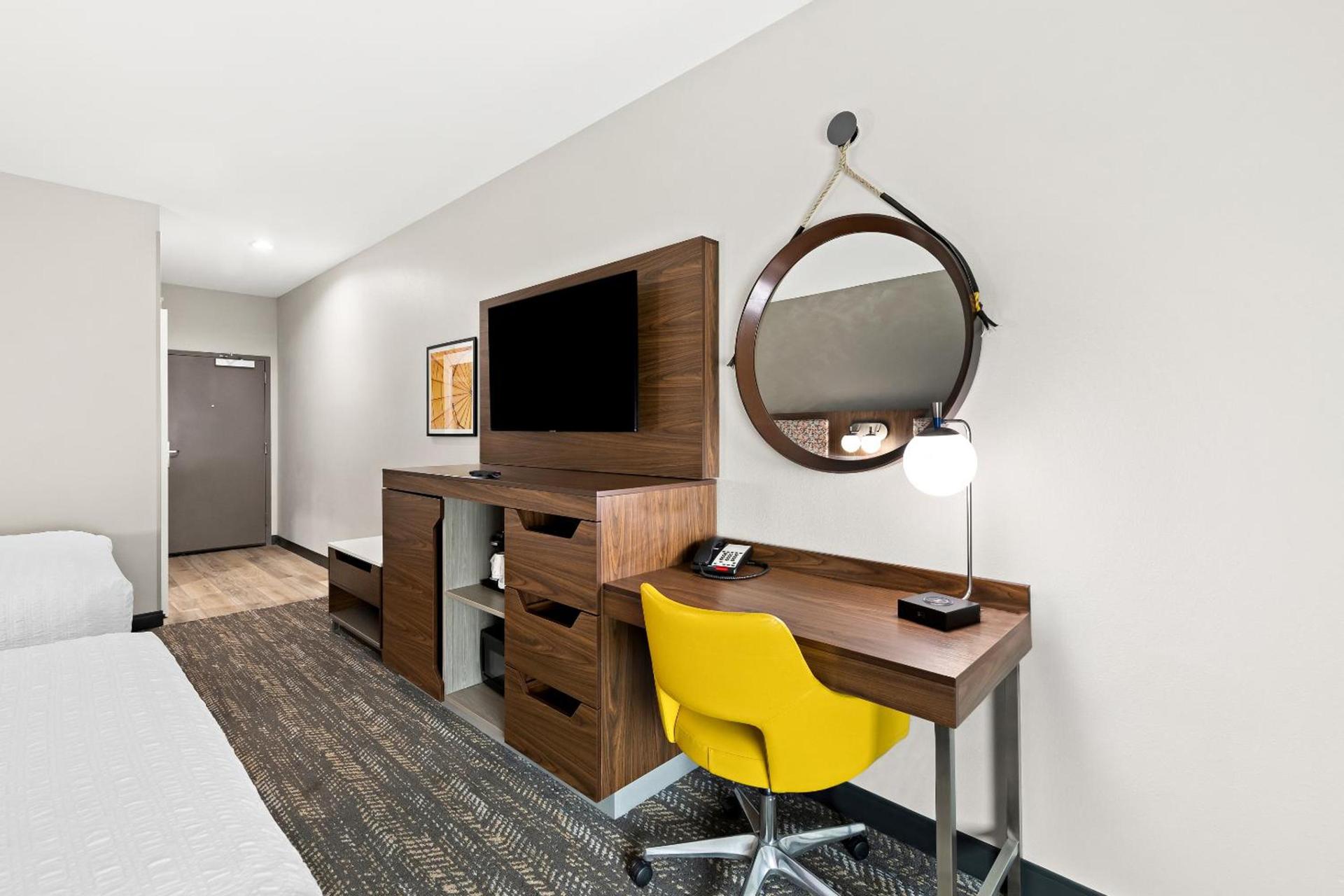 Hampton Inn Longview photo 8