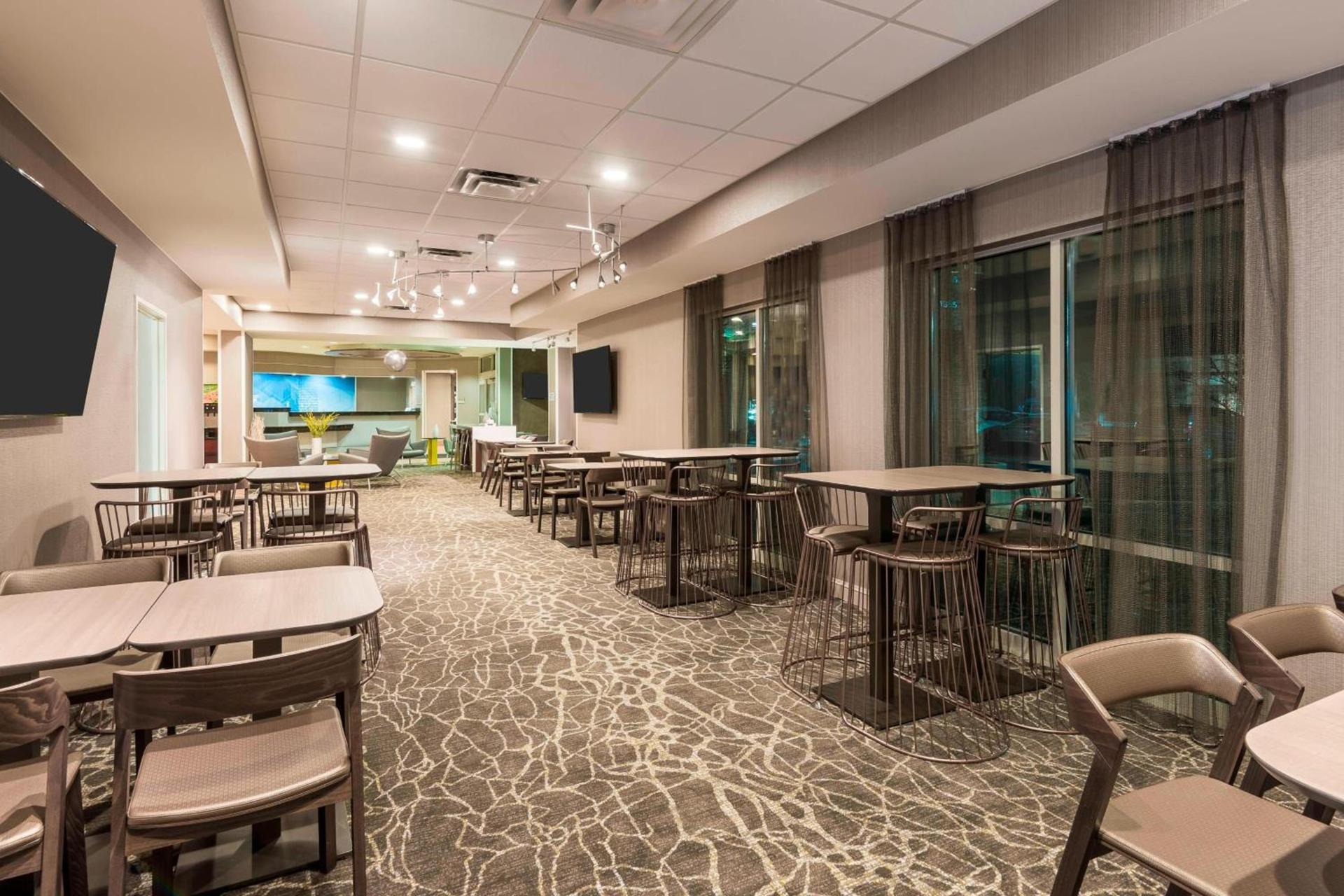 SpringHill Suites Indianapolis Carmel photo 15