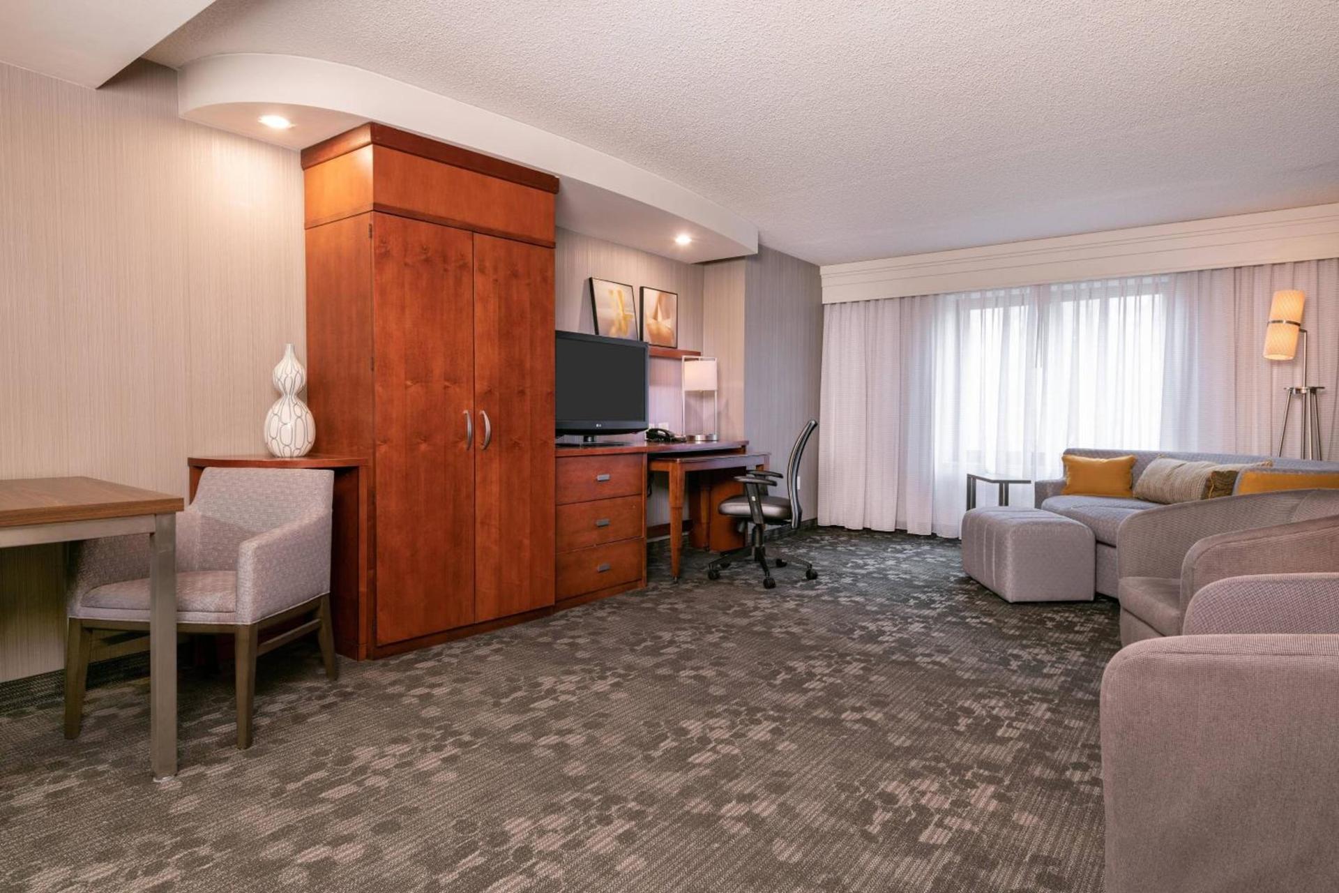 Courtyard by Marriott Newark-University of Delaware photo 17
