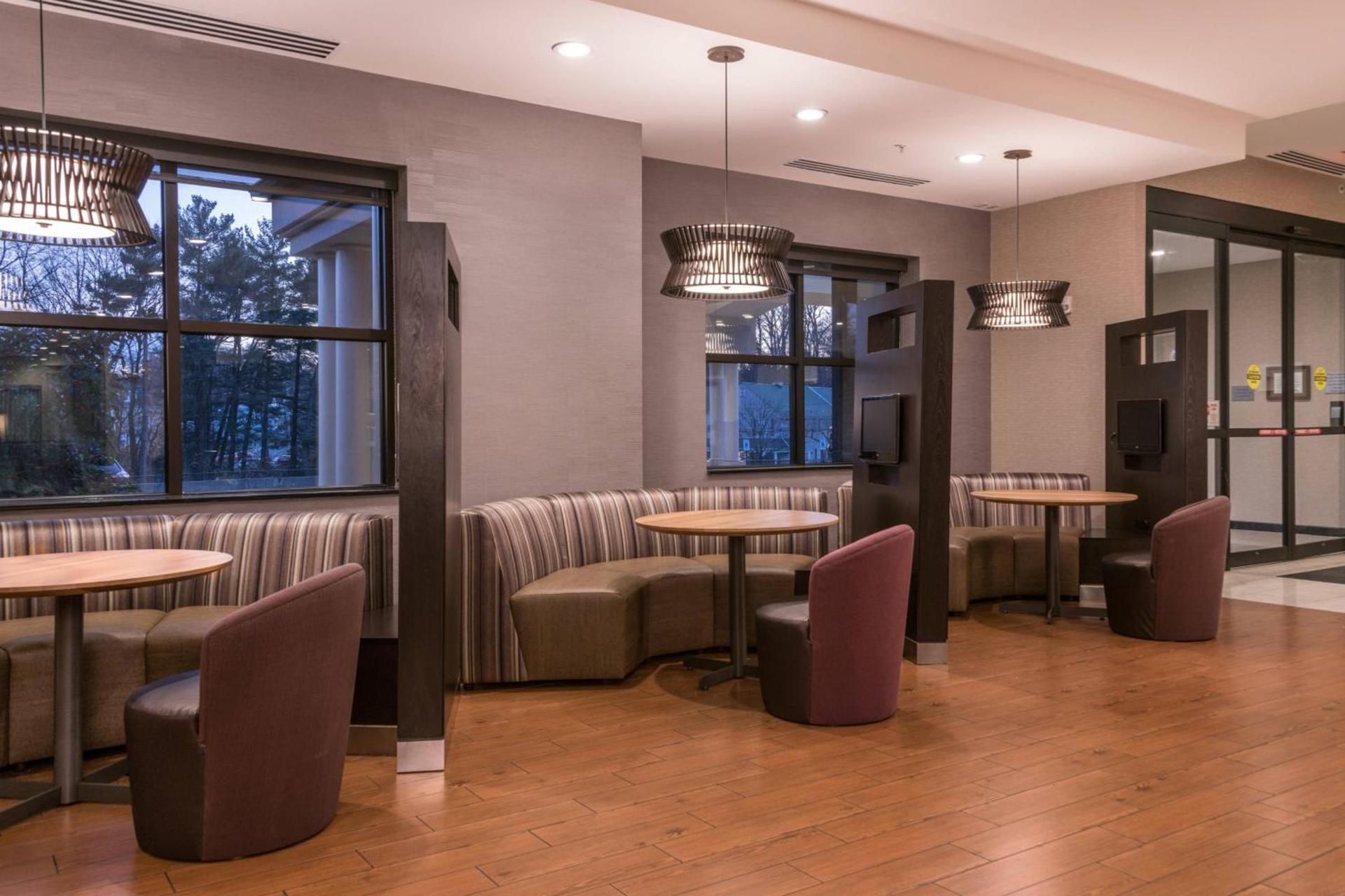 Courtyard by Marriott Newark-University of Delaware photo 22