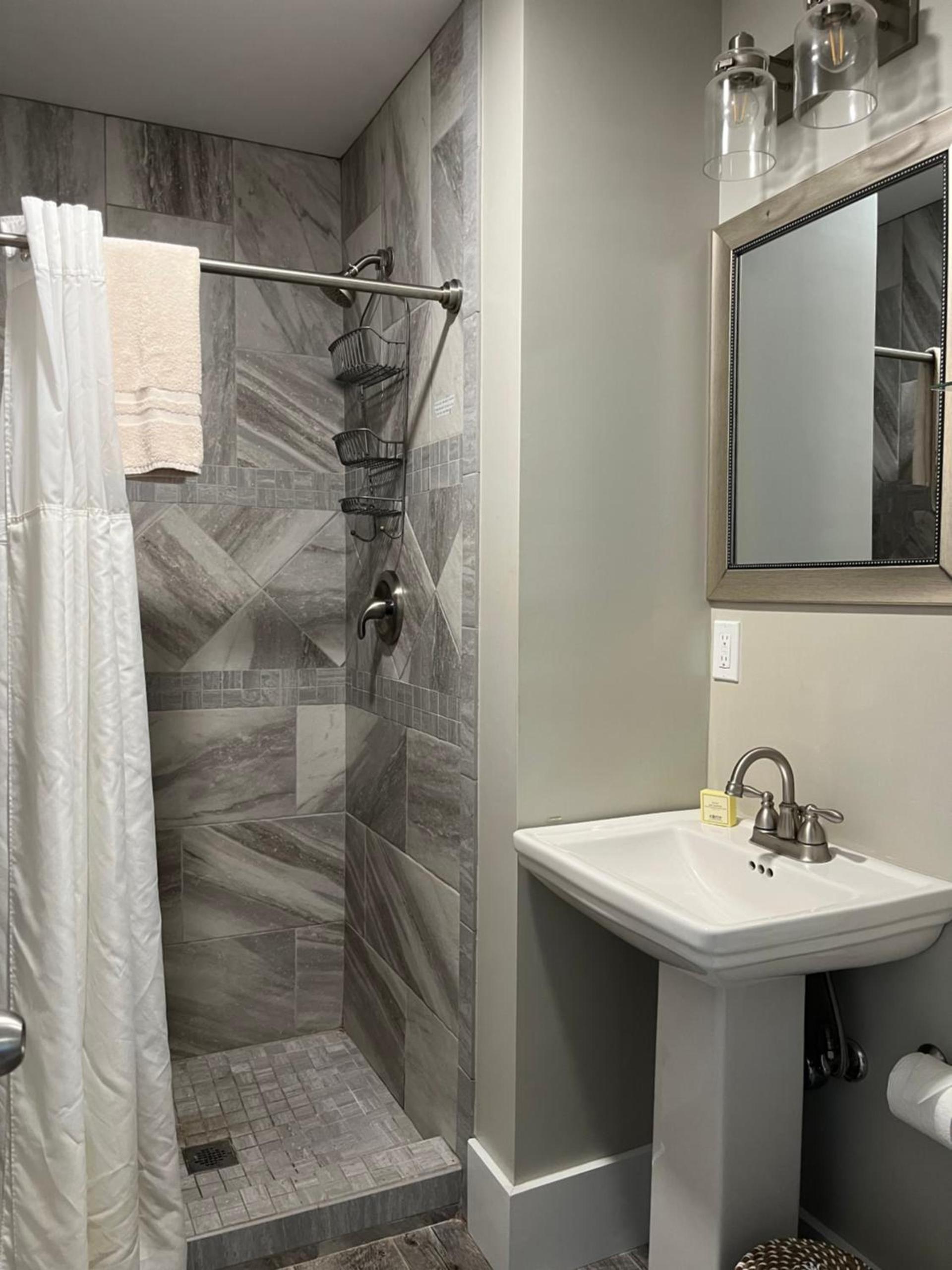 Abalonia Inn photo 22
