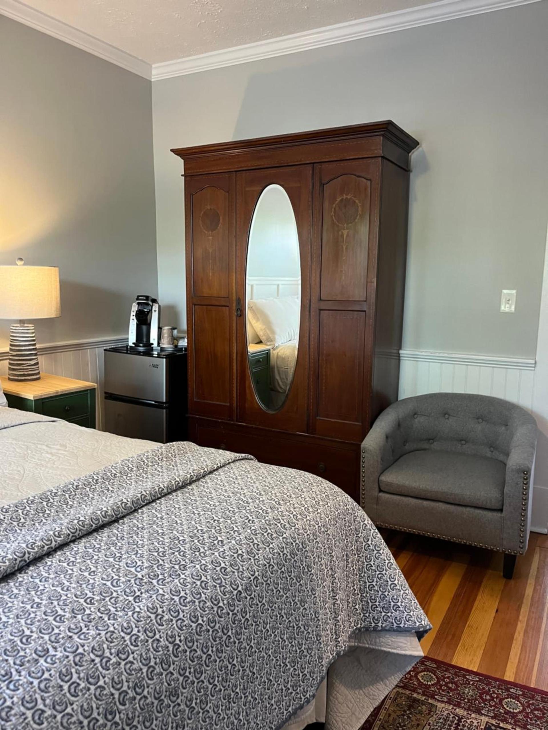 Abalonia Inn photo 21