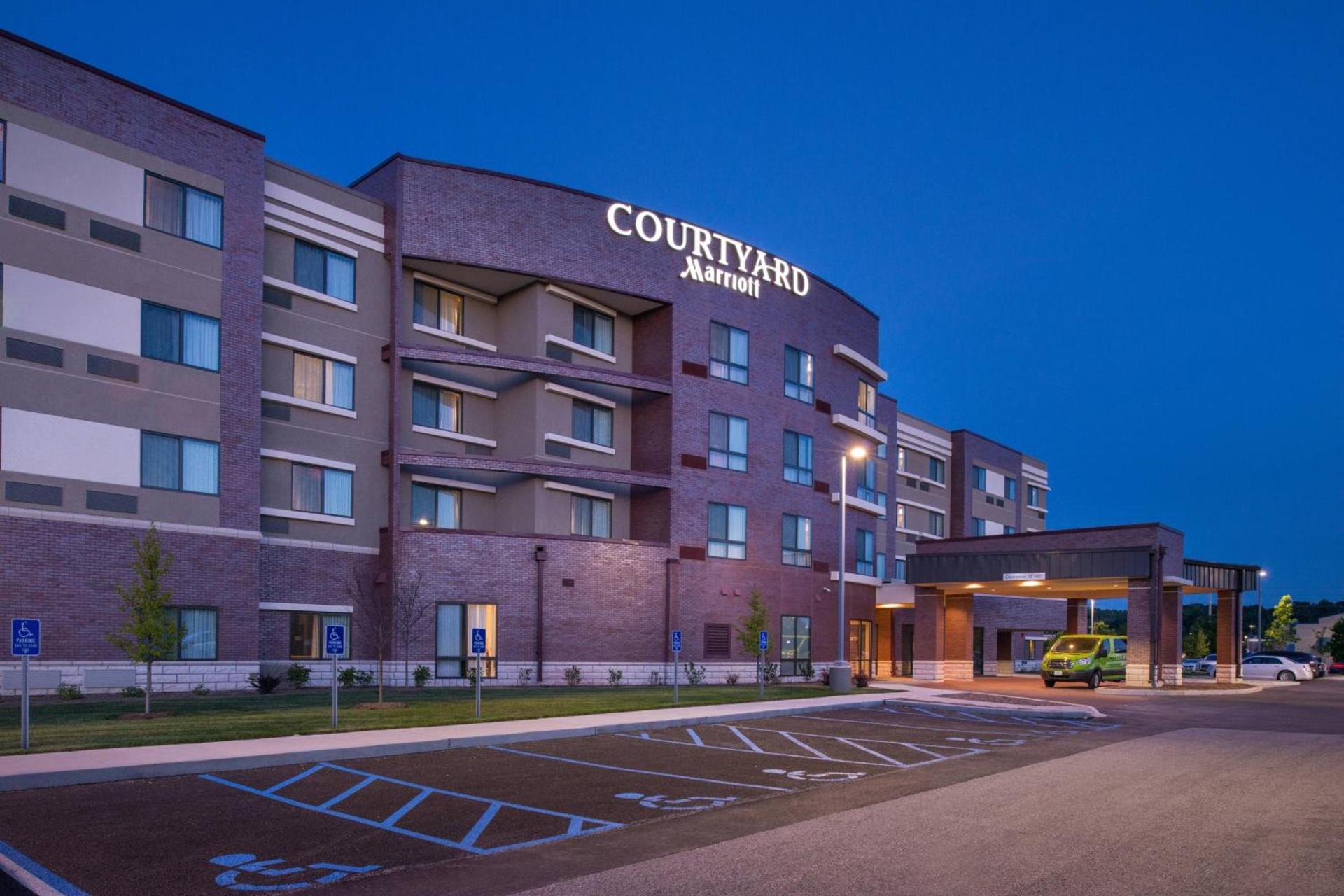 Courtyard by Marriott St Louis Chesterfield photo 5