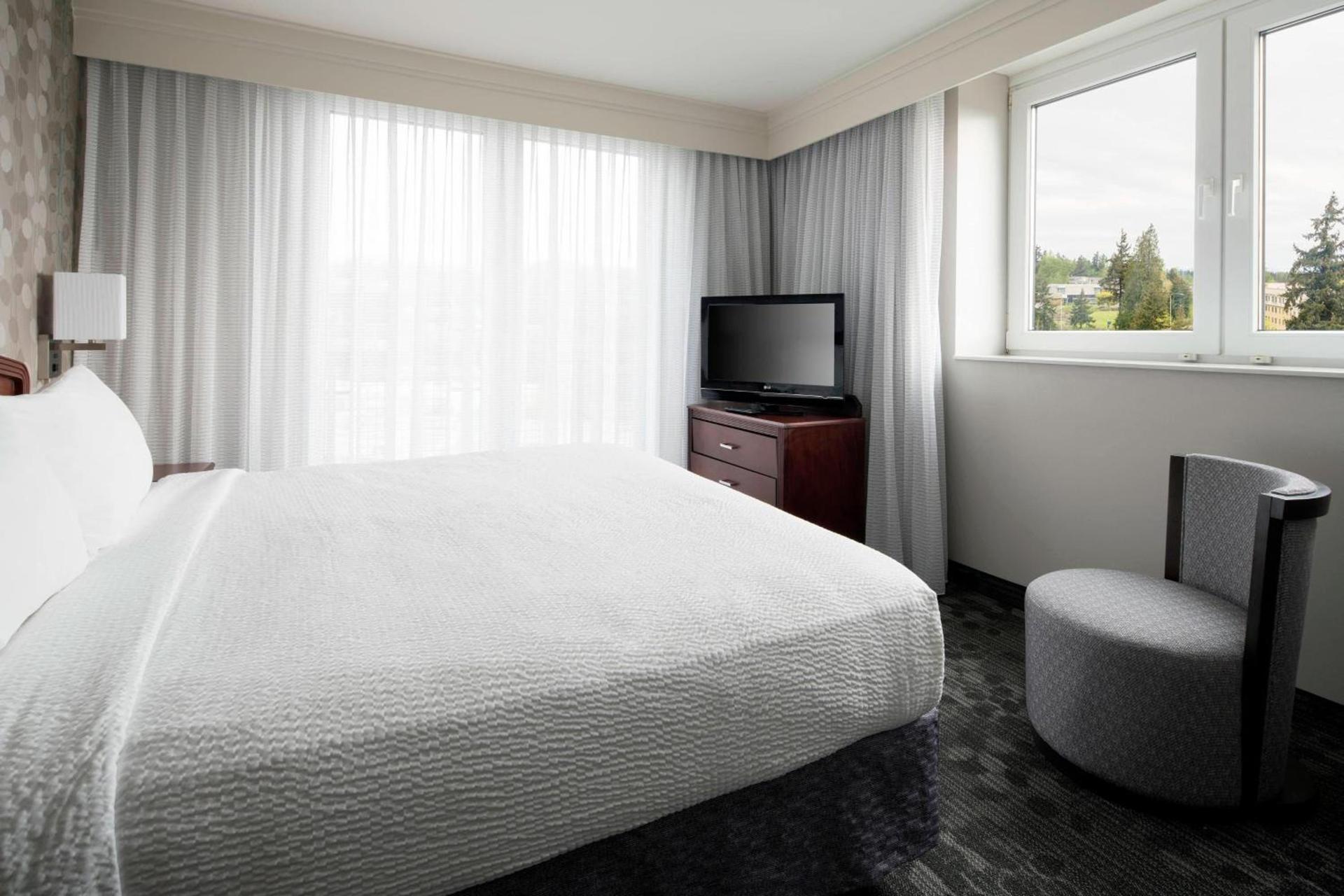 Courtyard by Marriott Seattle Federal Way photo 9