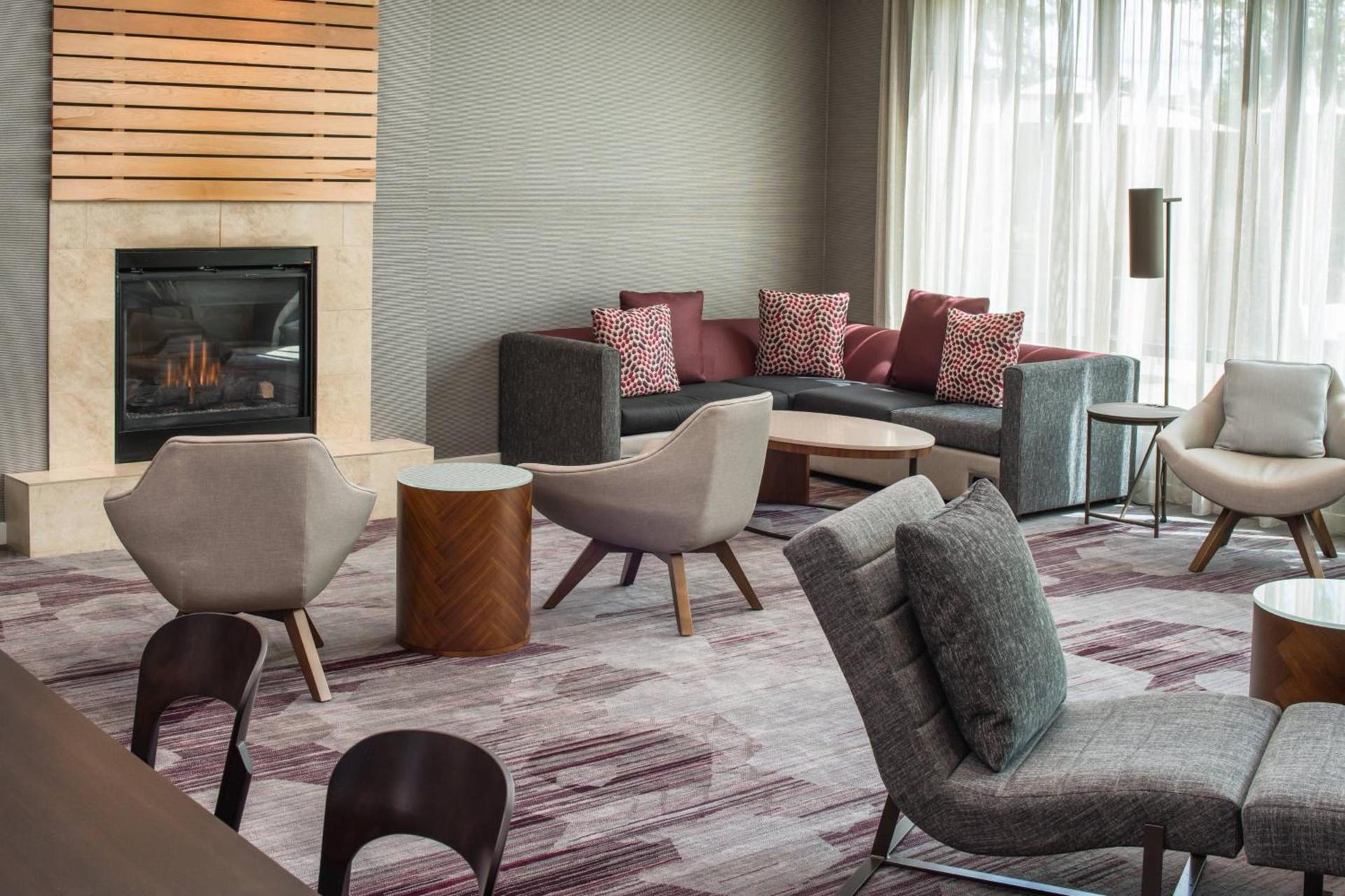 Courtyard by Marriott Seattle Federal Way photo 3