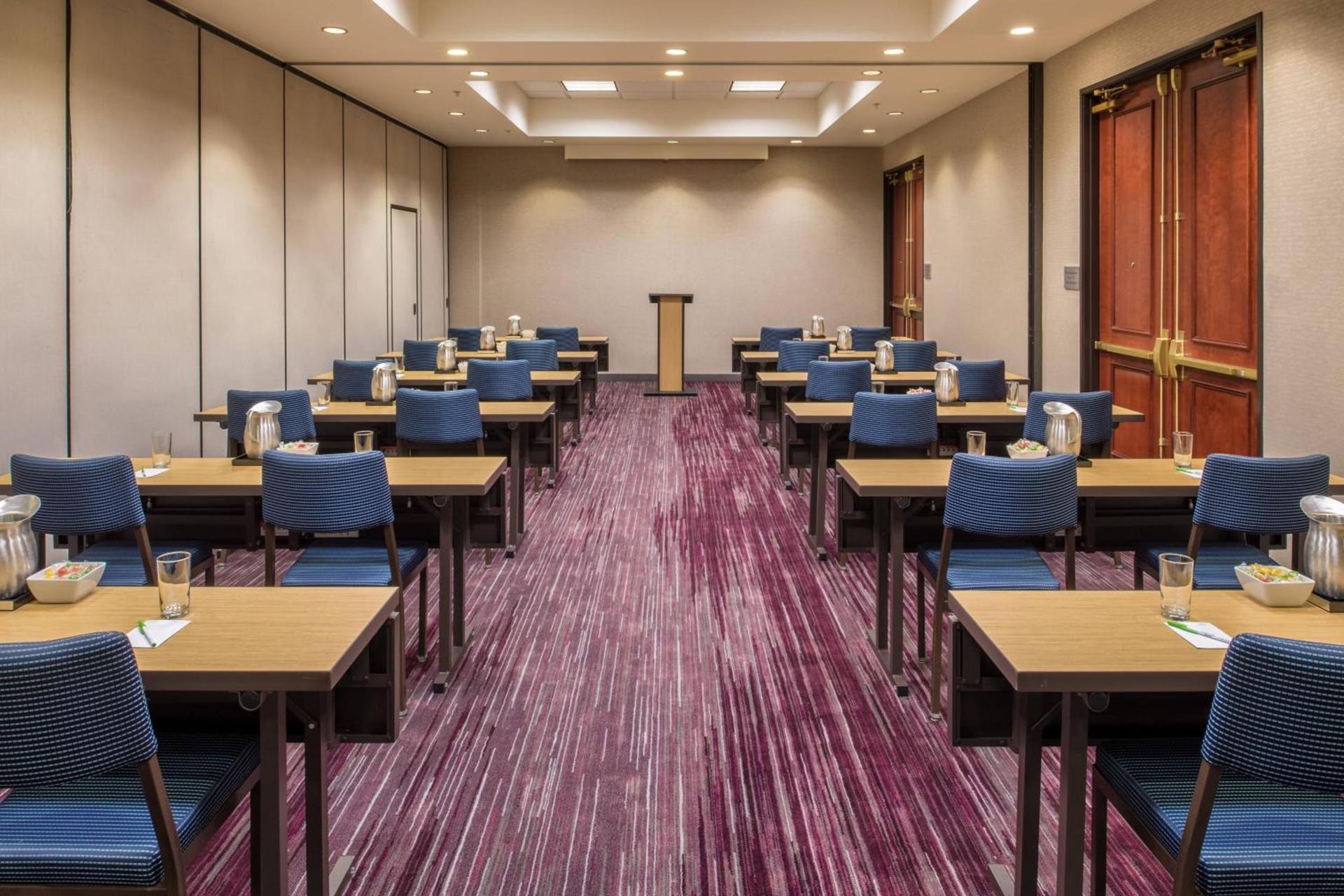 Courtyard by Marriott Seattle Federal Way photo 25
