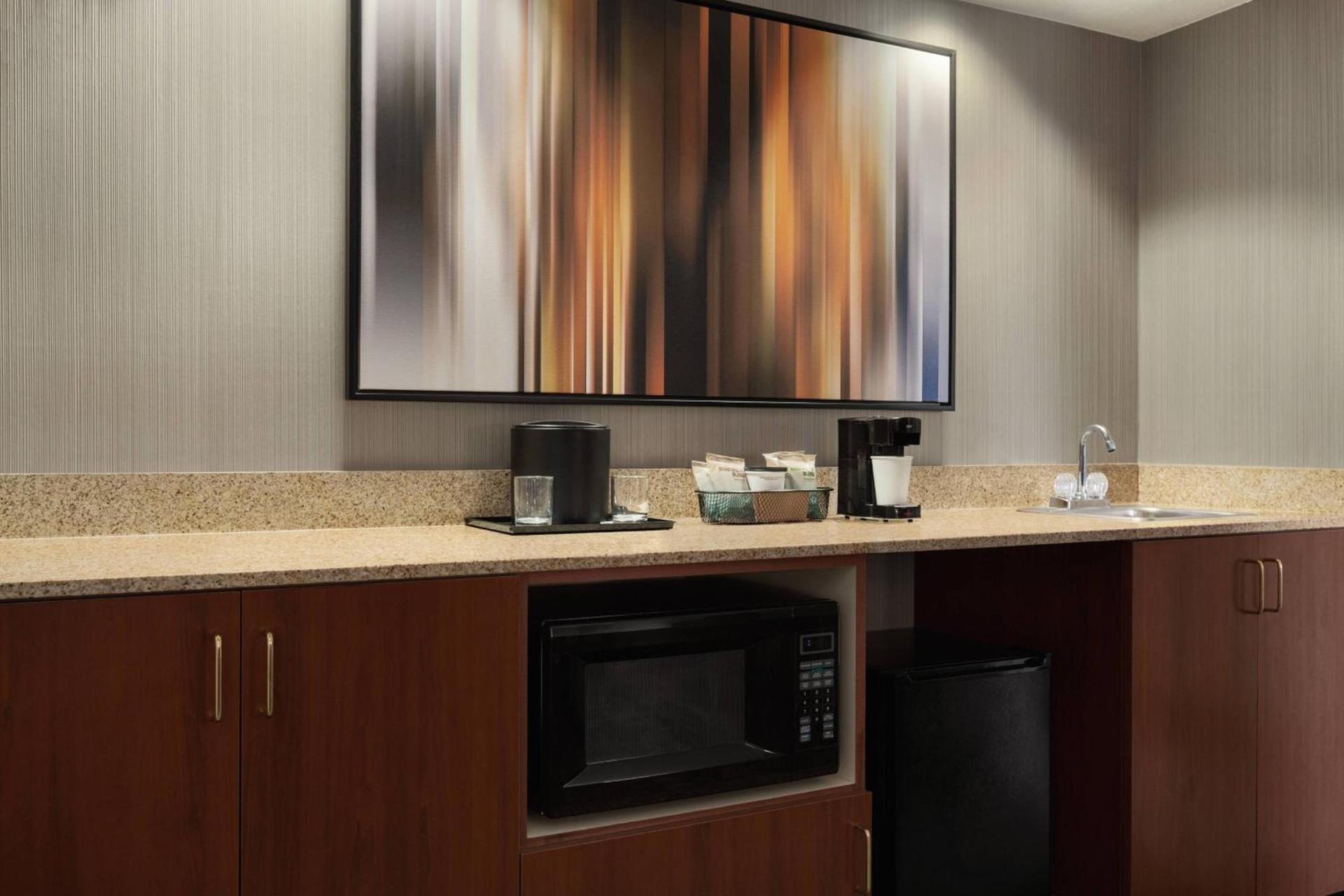 Courtyard By Marriott Salinas Monterey photo 20