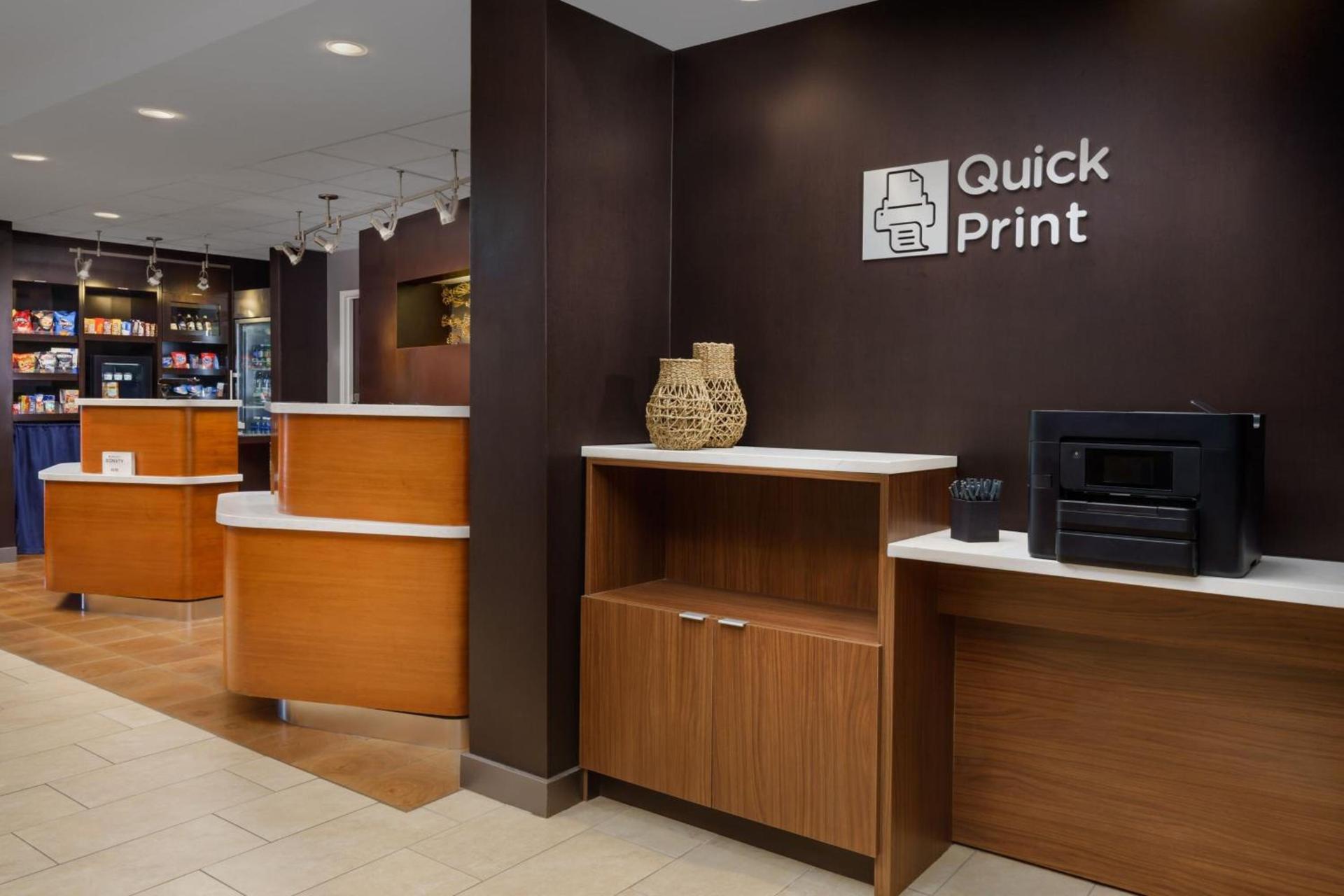 Courtyard By Marriott Salinas Monterey photo 24