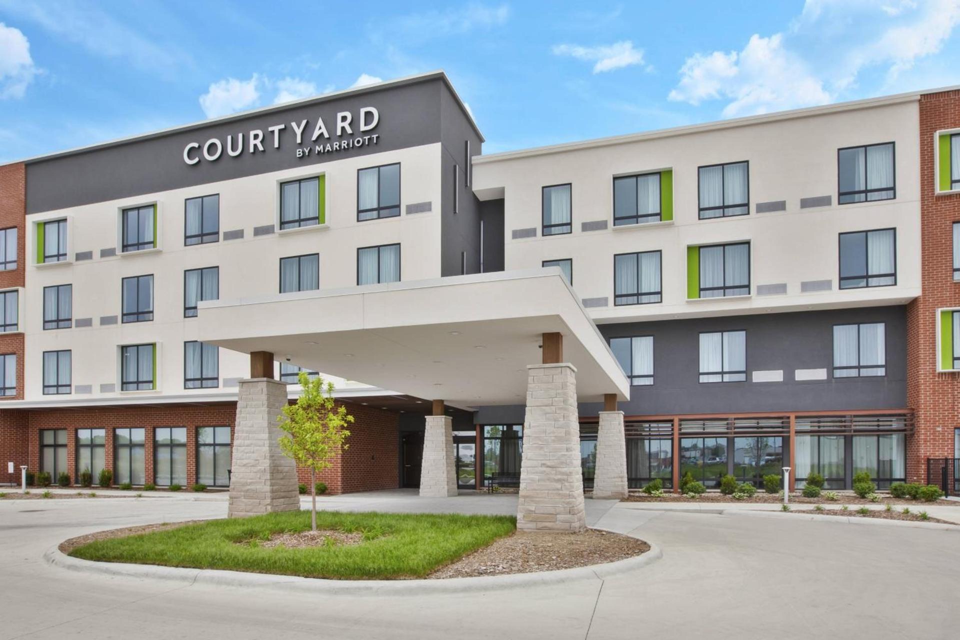 Courtyard by Marriott St. Joseph-Benton Harbor photo 2
