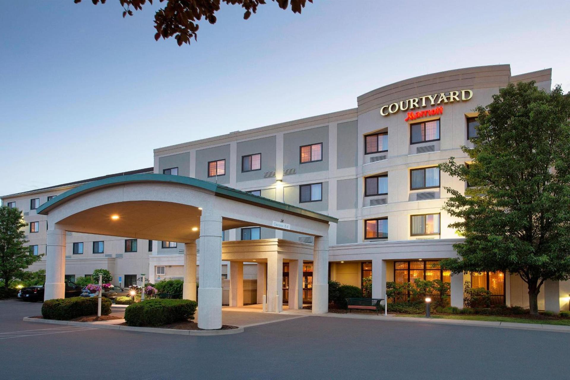 Courtyard by Marriott Middletown Goshen photo 2