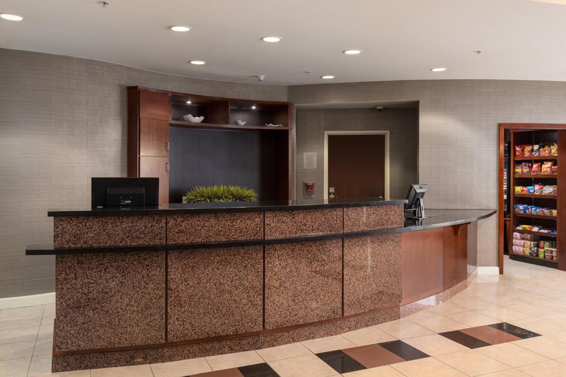 Courtyard by Marriott Ontario Rancho Cucamonga photo 4