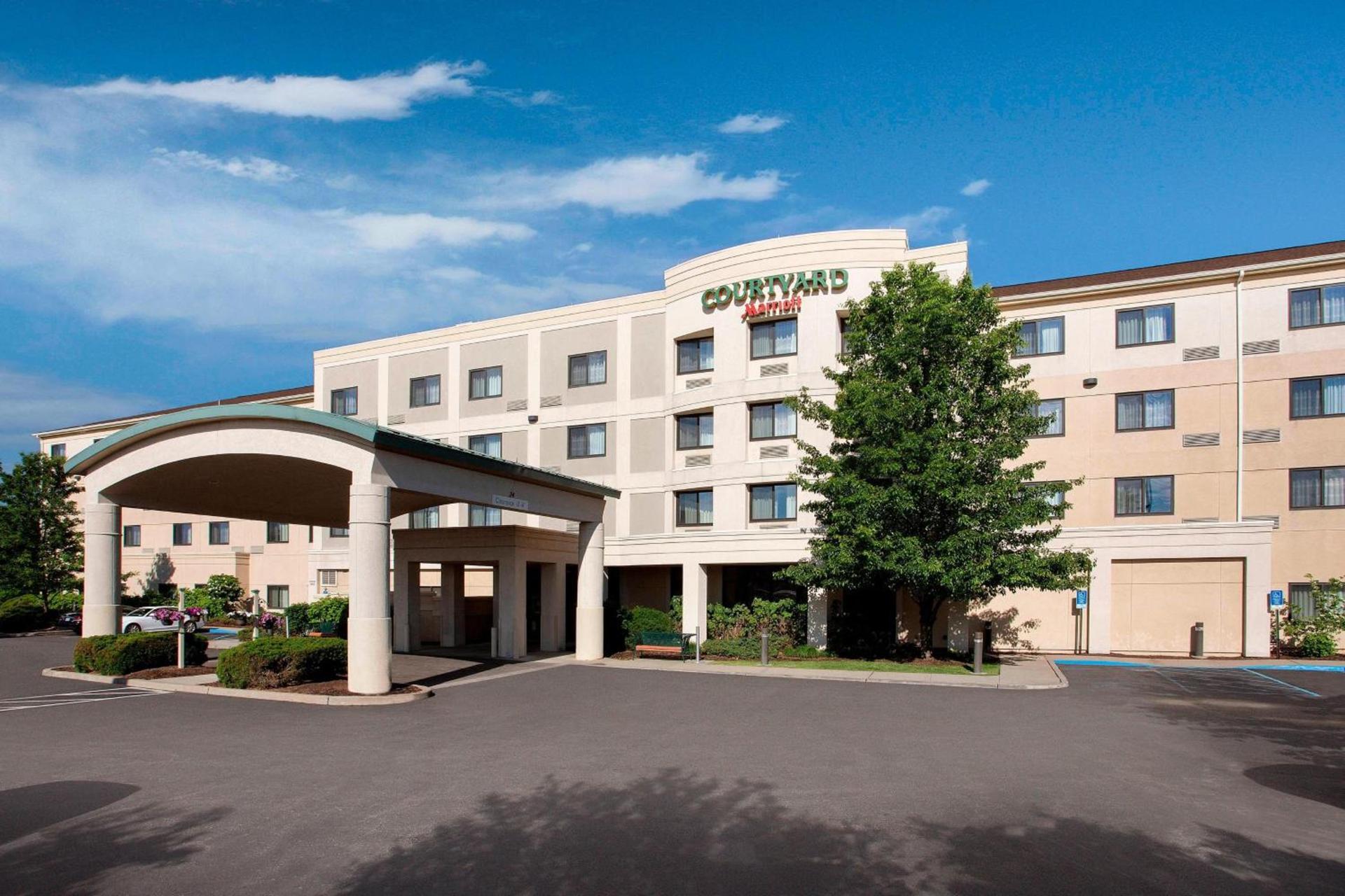 Courtyard by Marriott Middletown Goshen — hotel in Middletown