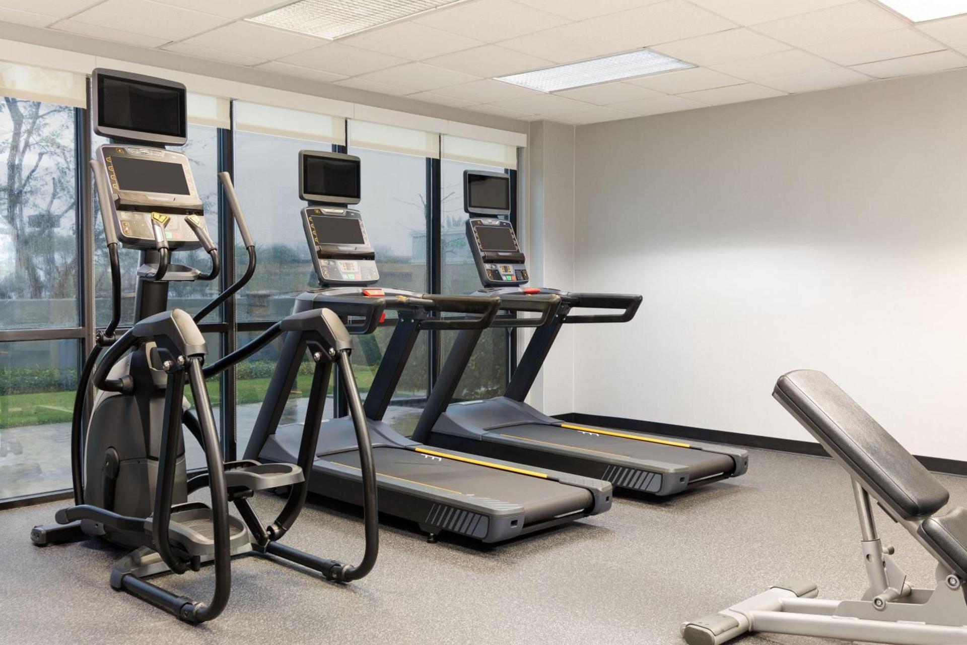Courtyard by Marriott Ontario Rancho Cucamonga photo 40