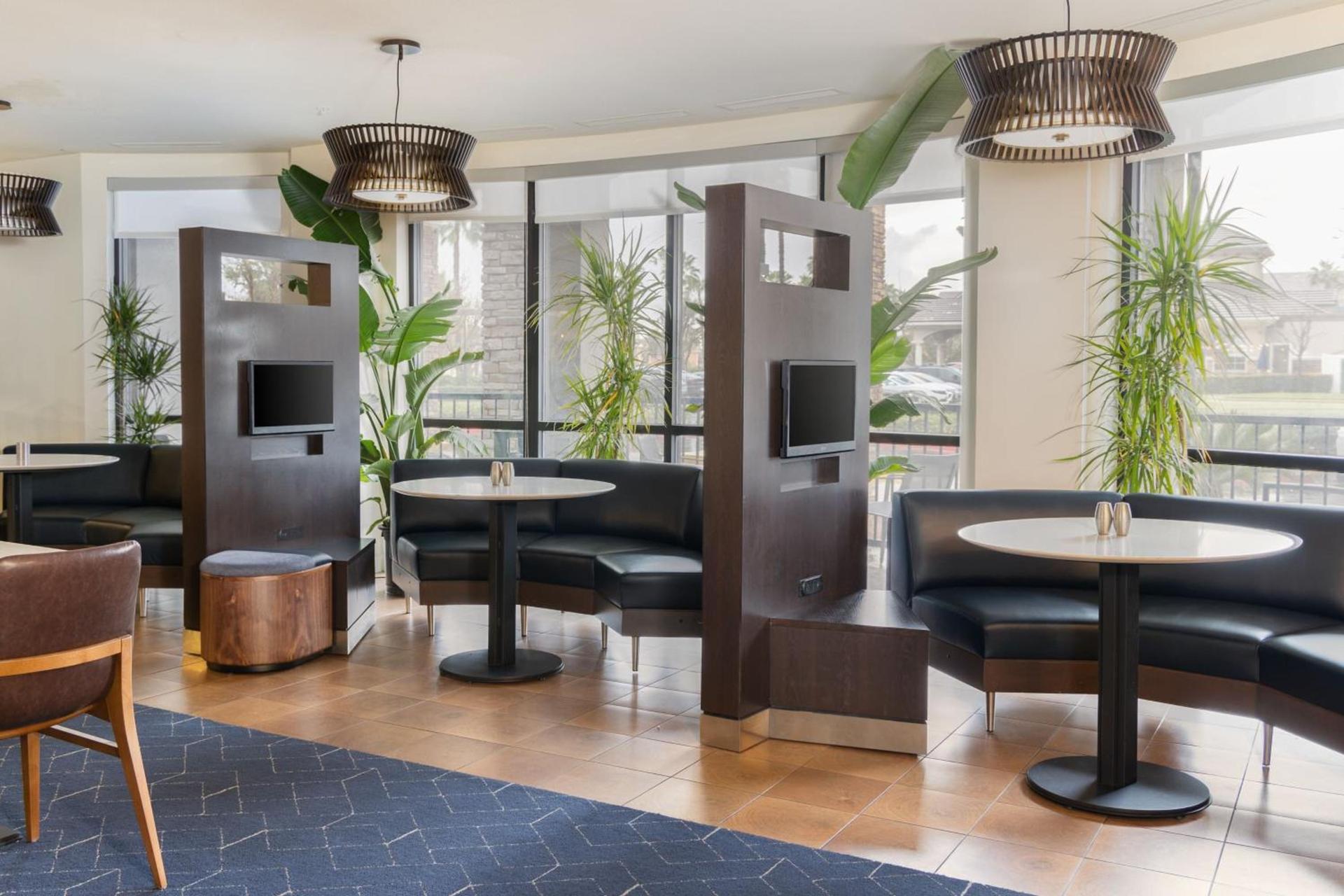 Courtyard by Marriott Ontario Rancho Cucamonga photo 34