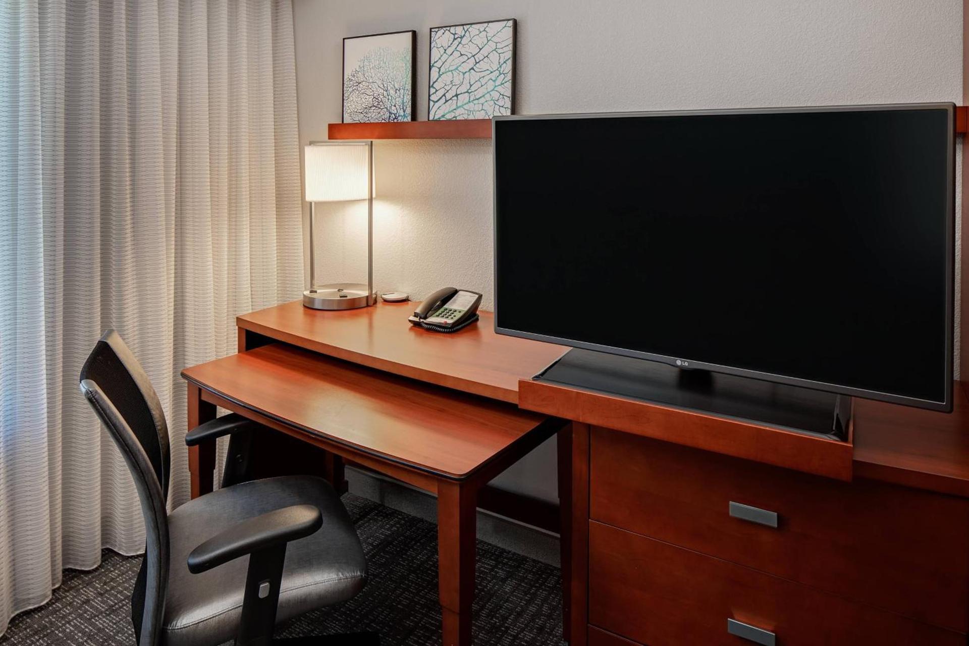Courtyard by Marriott Ann Arbor photo 8