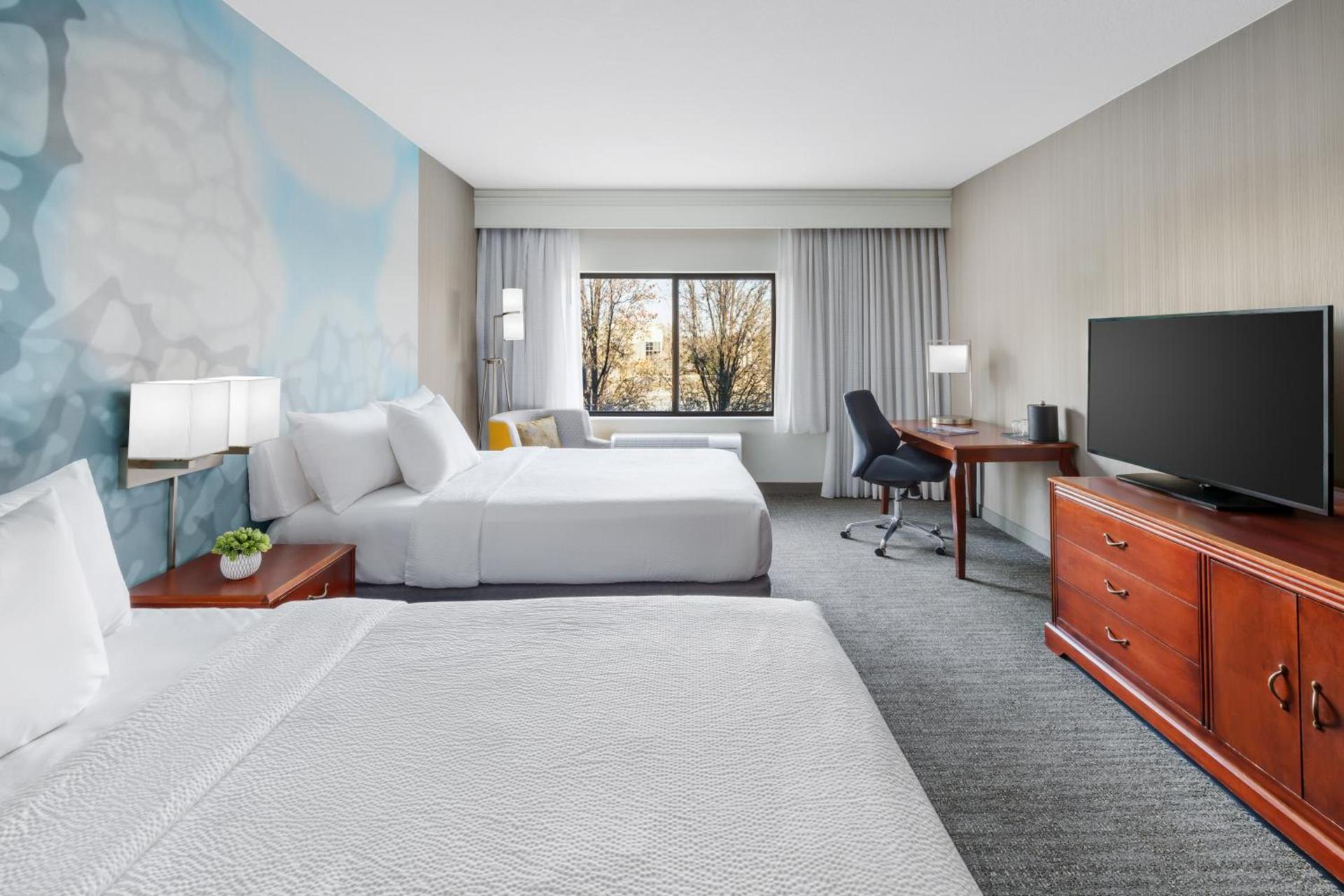 Courtyard by Marriott Roseville Galleria Mall/Creekside Ridge Drive photo 9