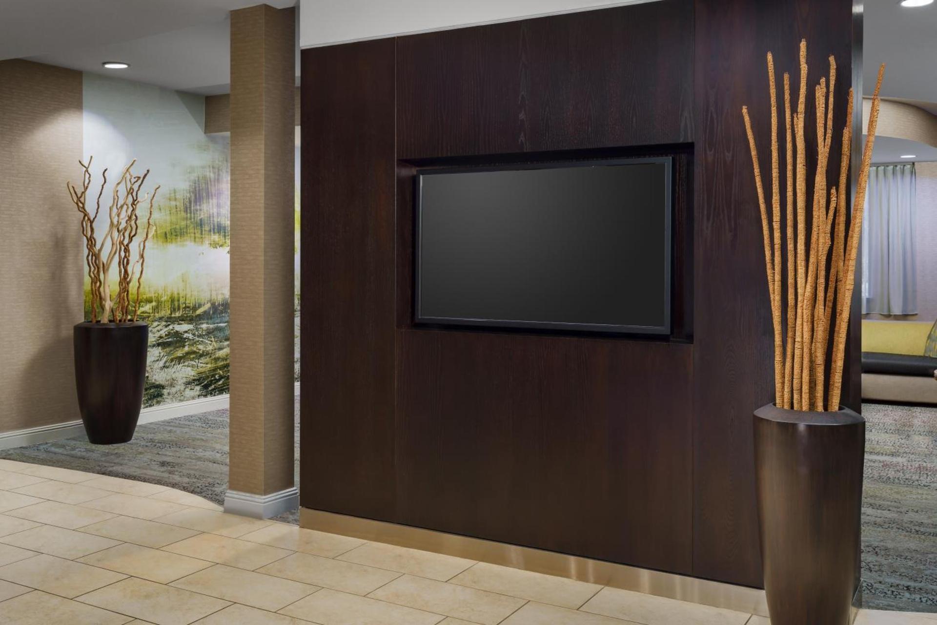 Courtyard by Marriott Roseville Galleria Mall/Creekside Ridge Drive photo 7
