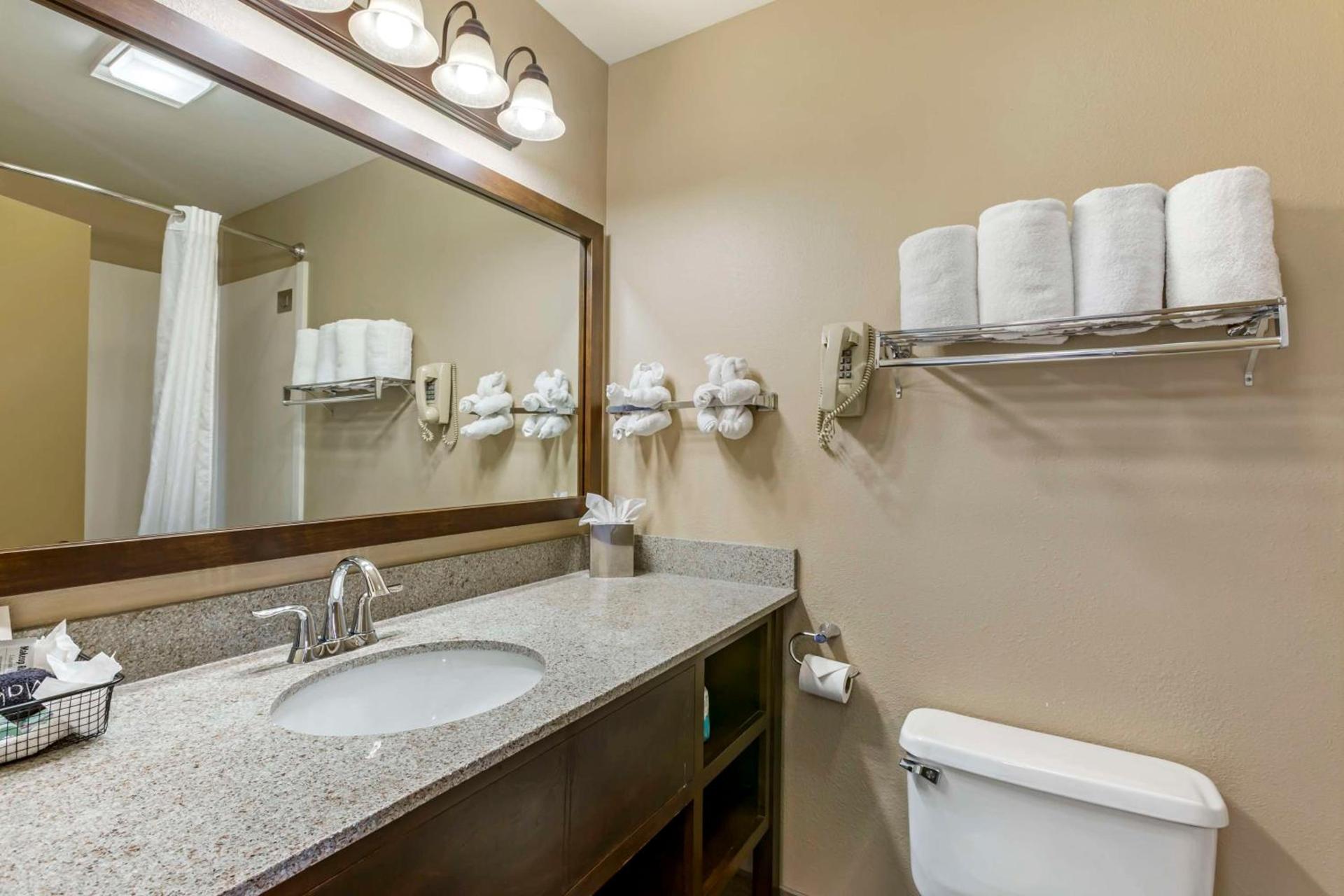 Best Western Sunset Inn photo 61