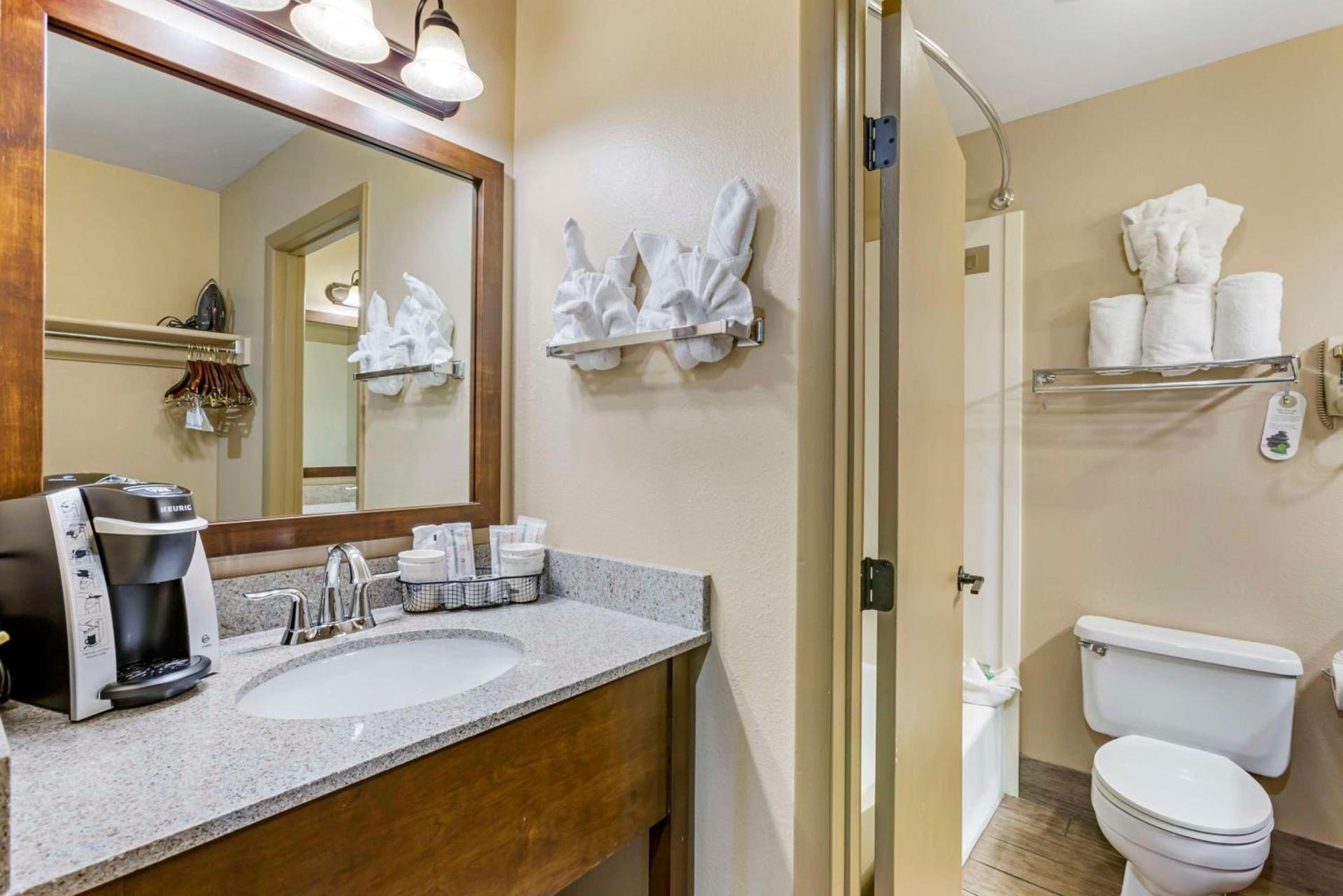 Best Western Sunset Inn photo 62