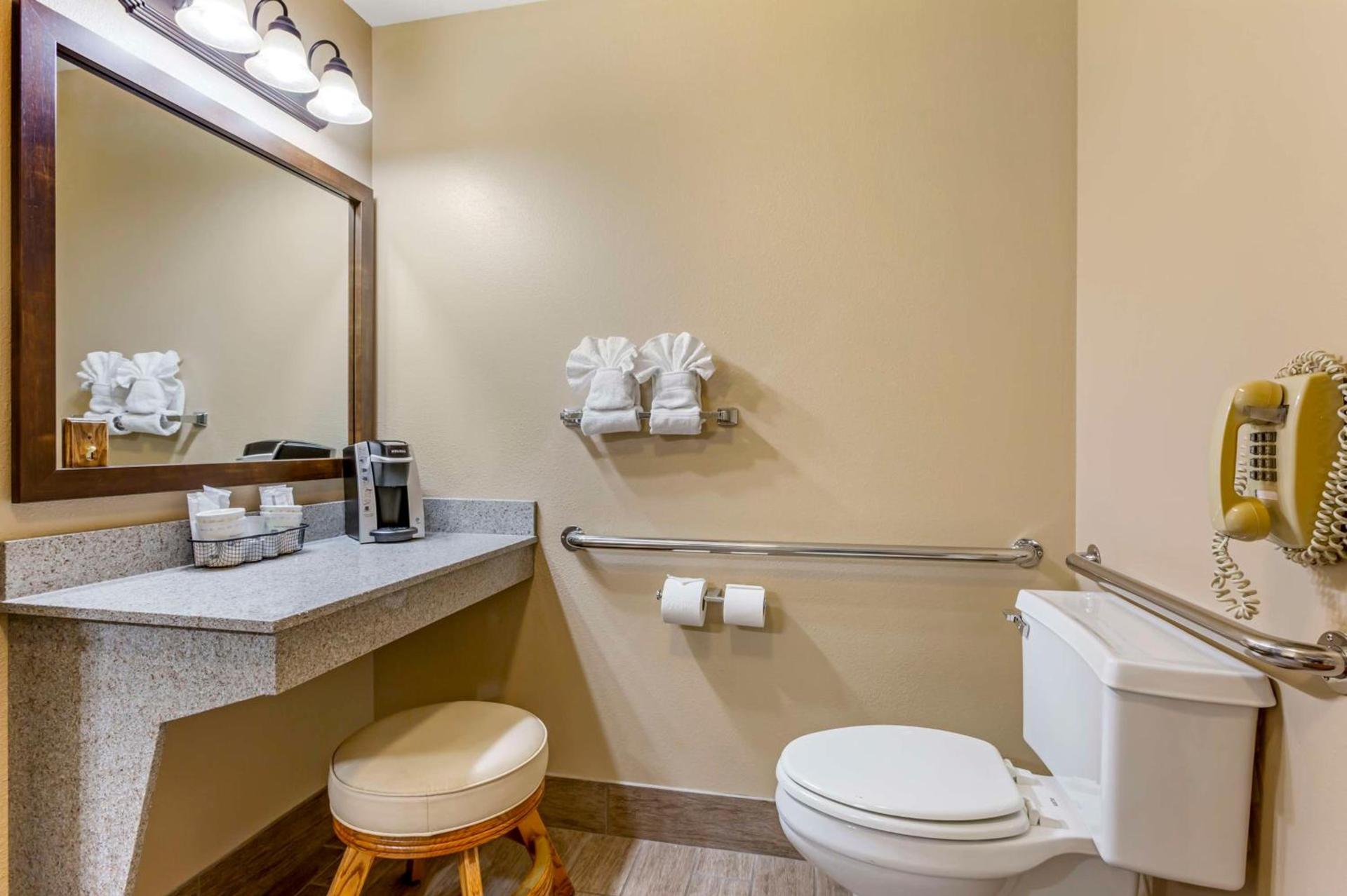 Best Western Sunset Inn photo 69