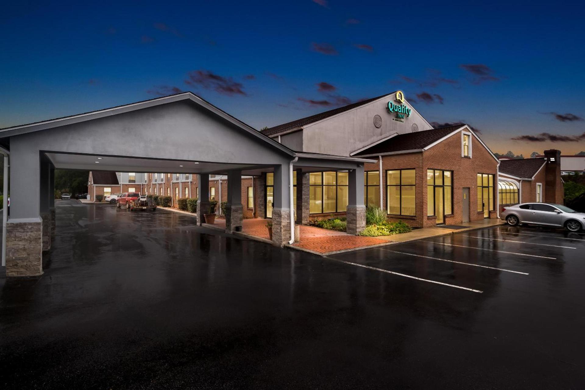 Quality Inn Cornelia photo 43